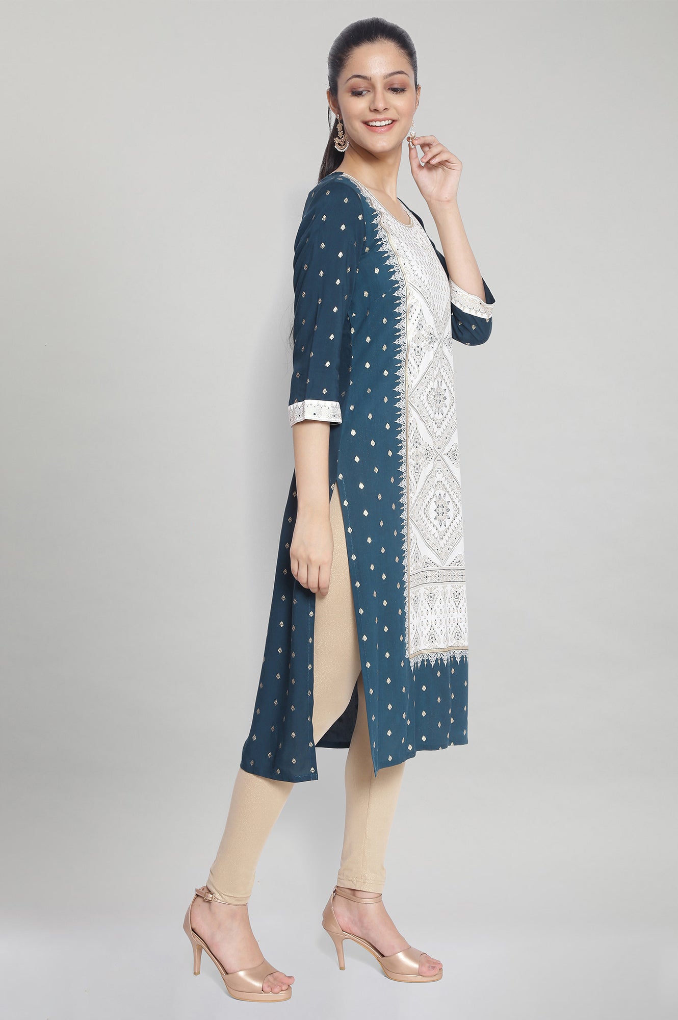 Blue Round Neck Printed kurta