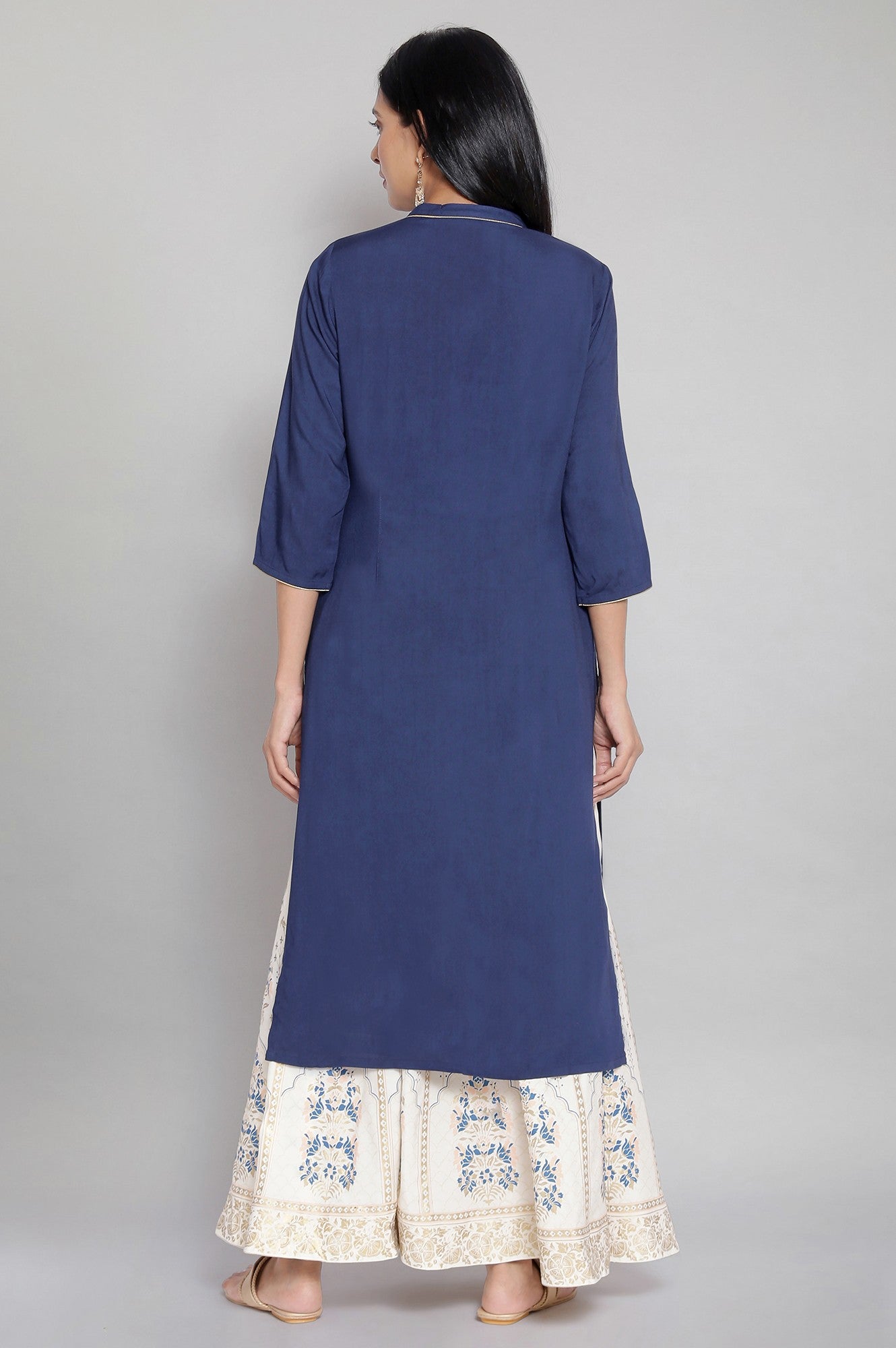 Blue Zari Embroidered kurta