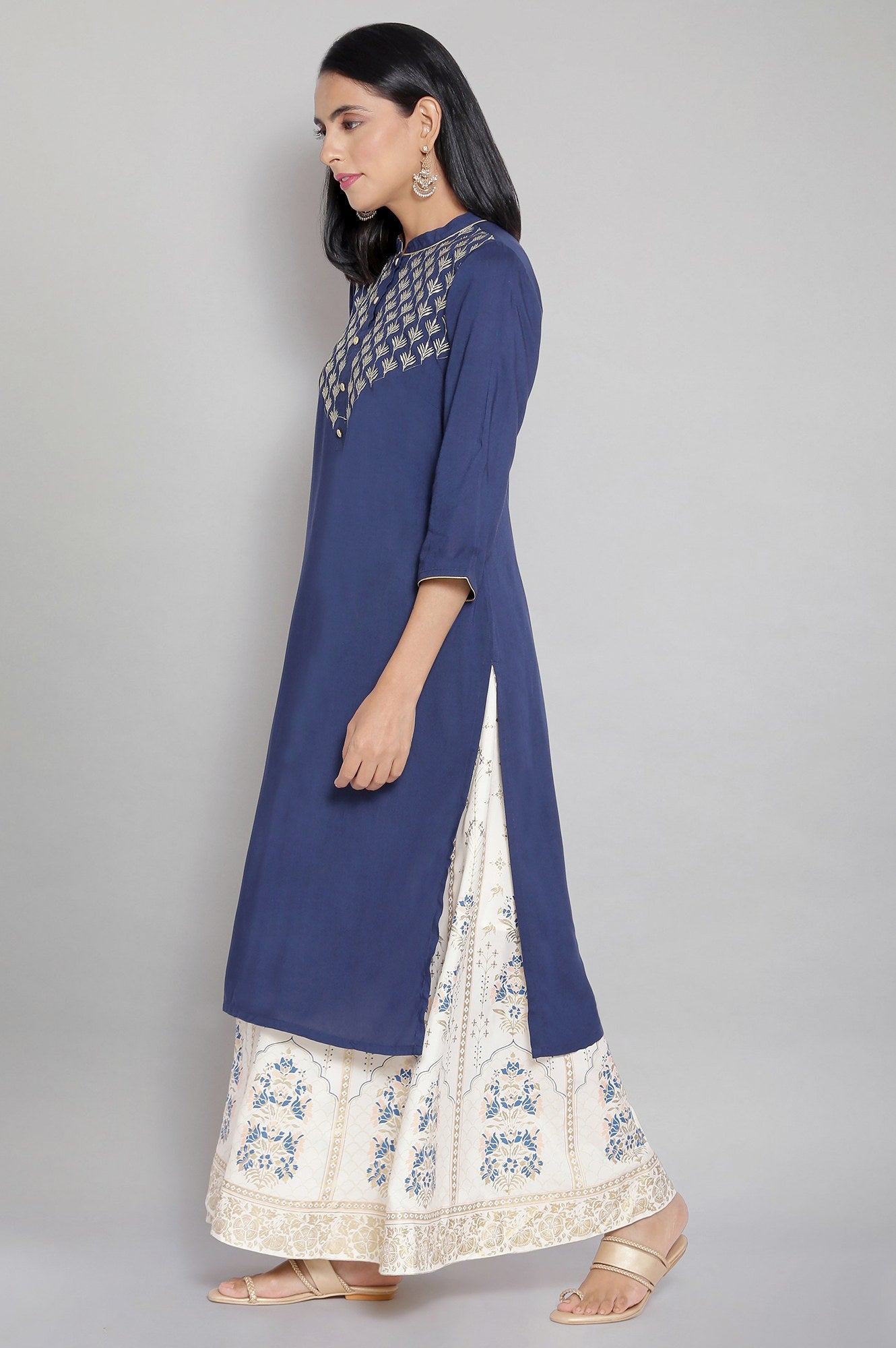 Blue Zari Embroidered kurta