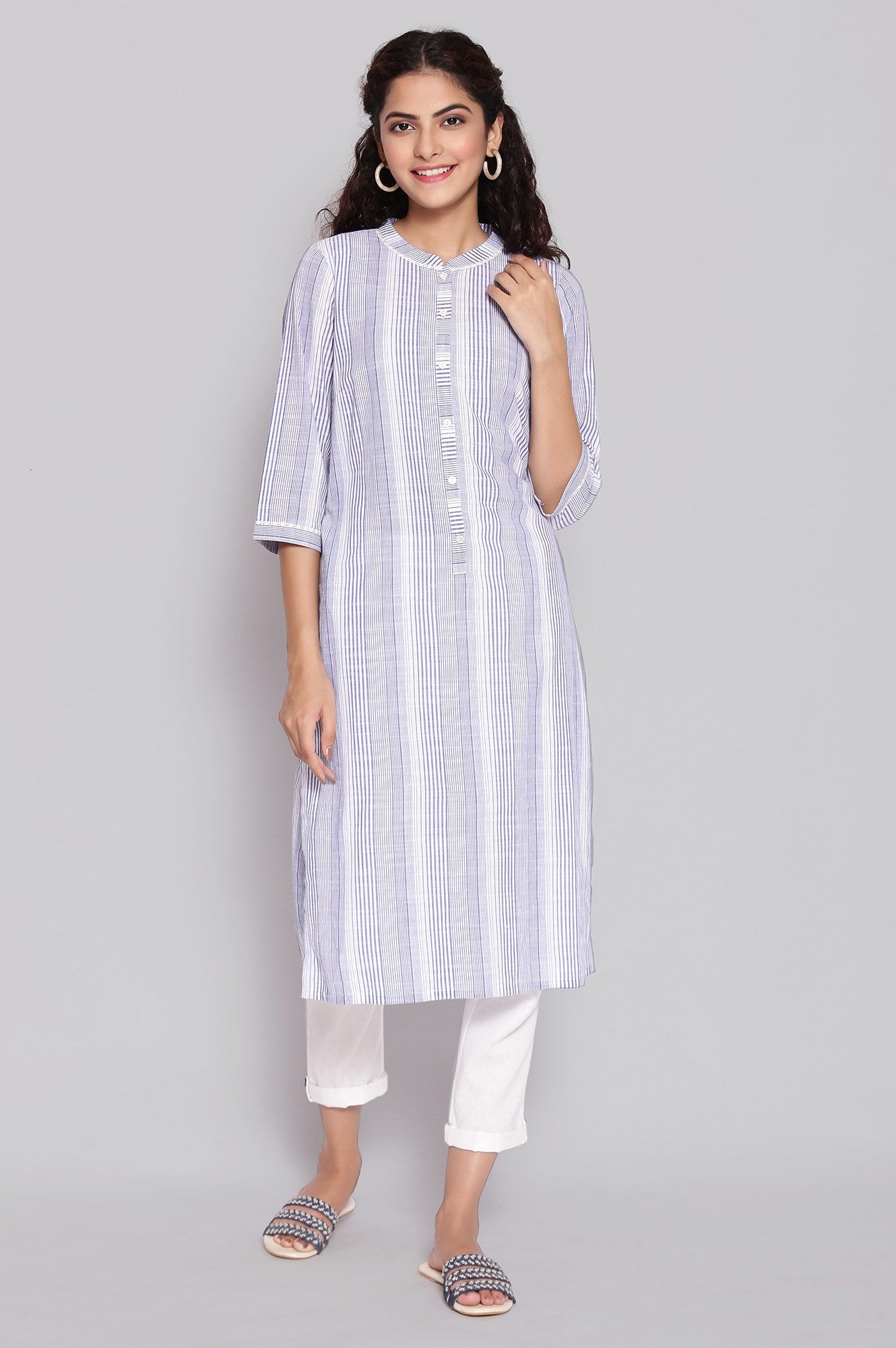 Blue Mandarin Collar Yarn-Dyed kurta