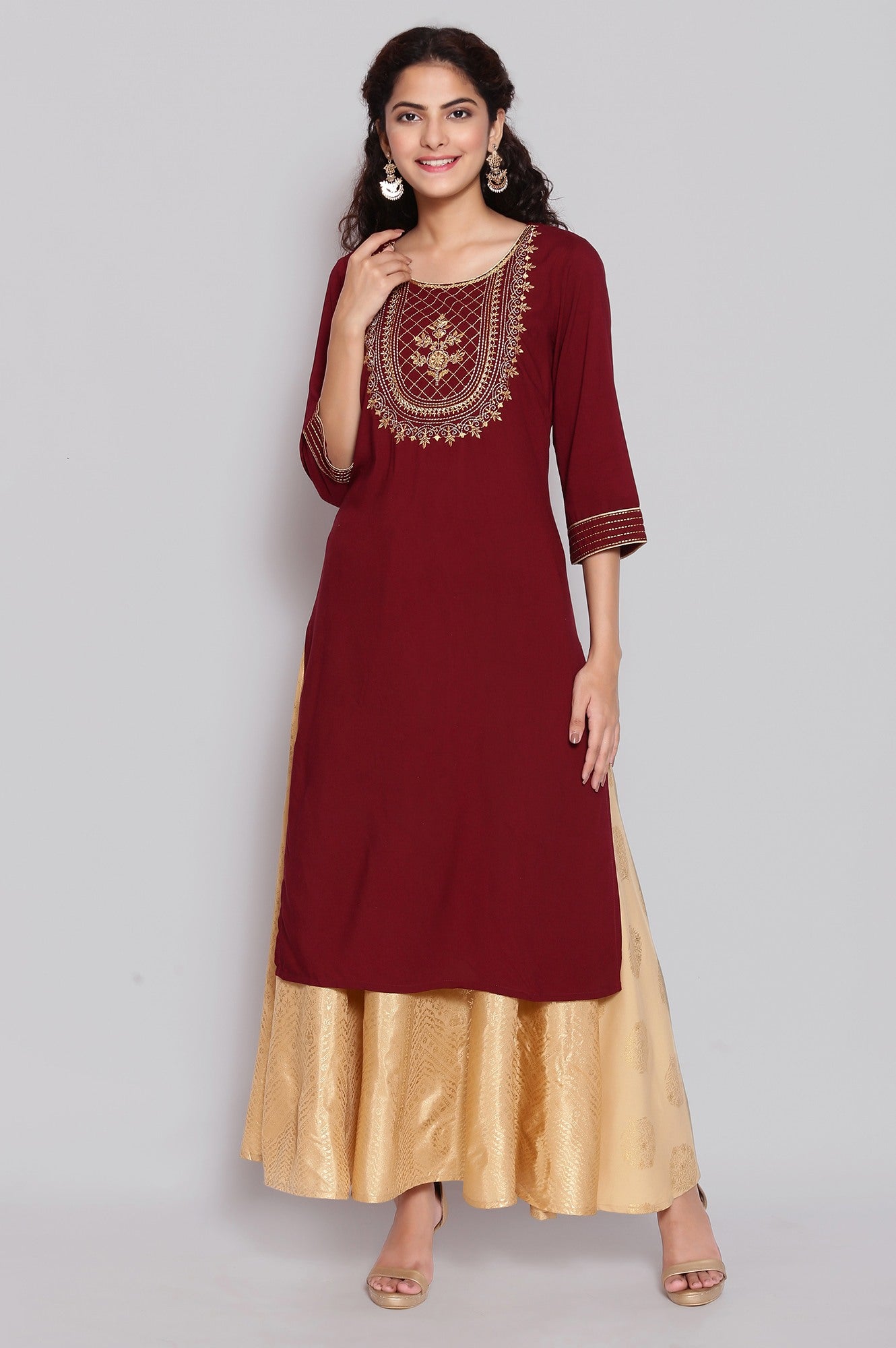 Maroon Embroidered Ethnic kurta