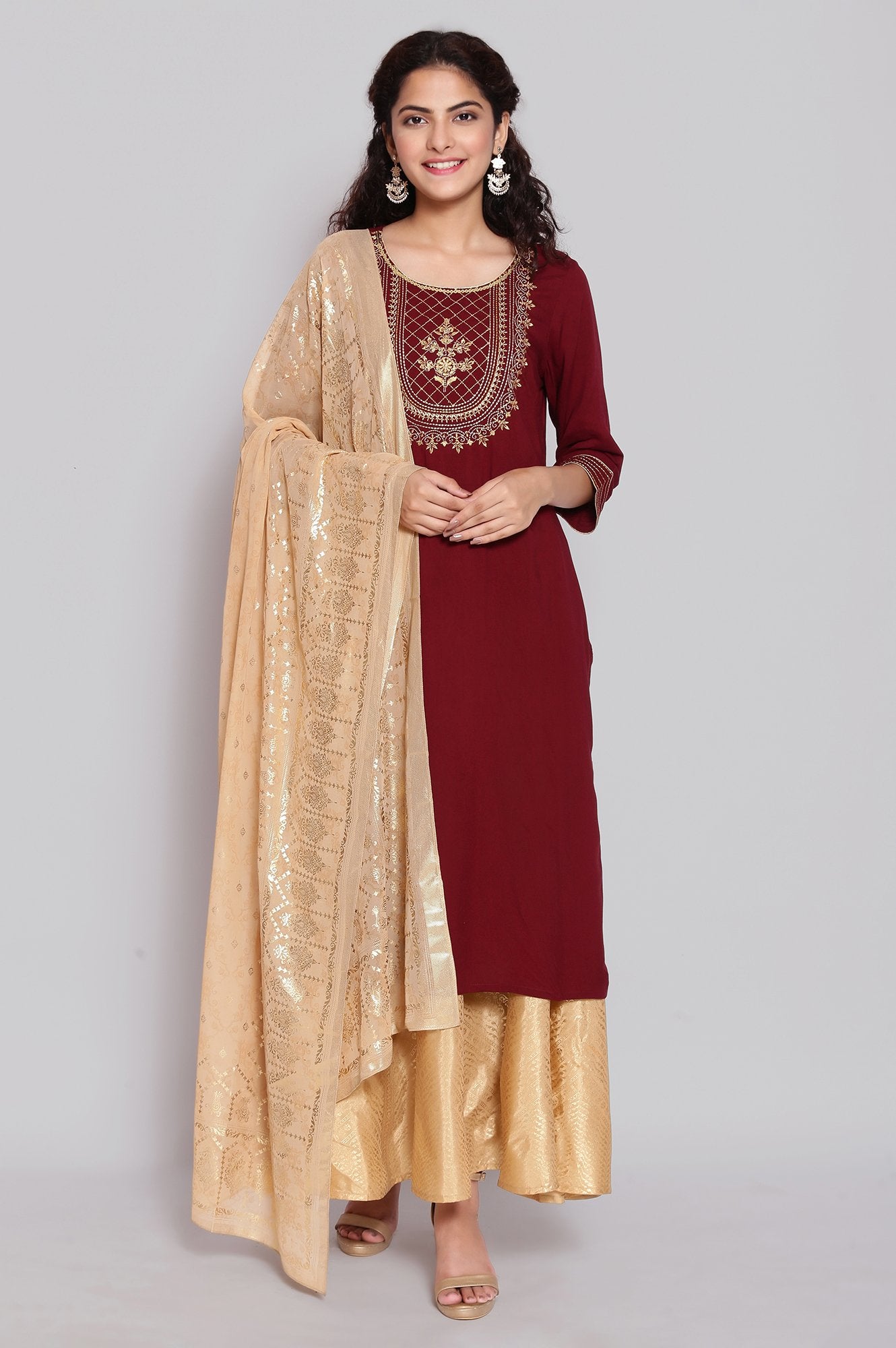 Maroon Embroidered Ethnic kurta