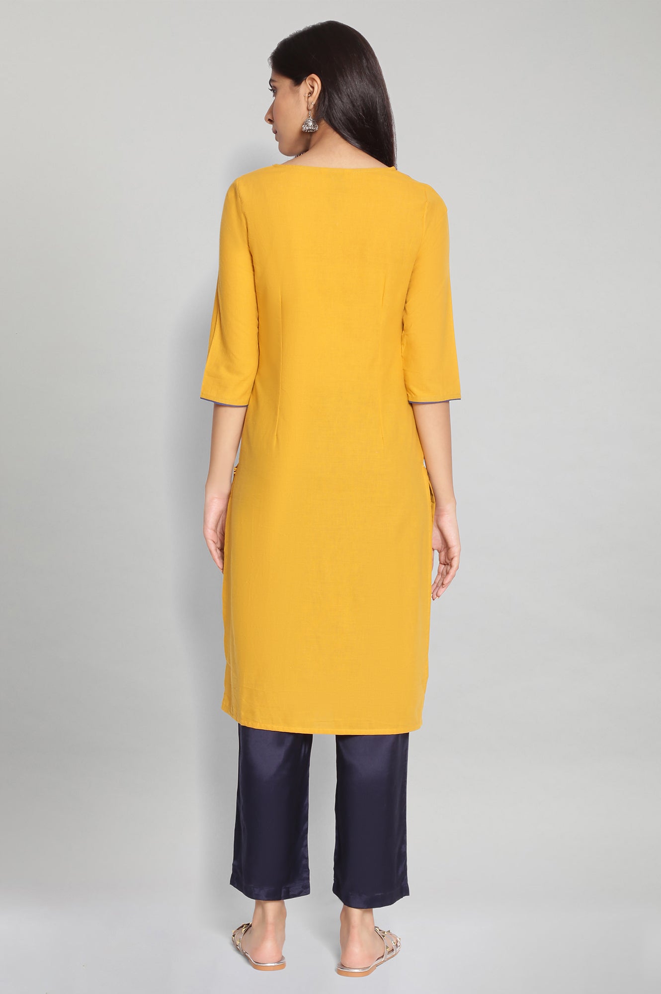 Yellow Round Neck Yarn-Dyed Cotton kurta