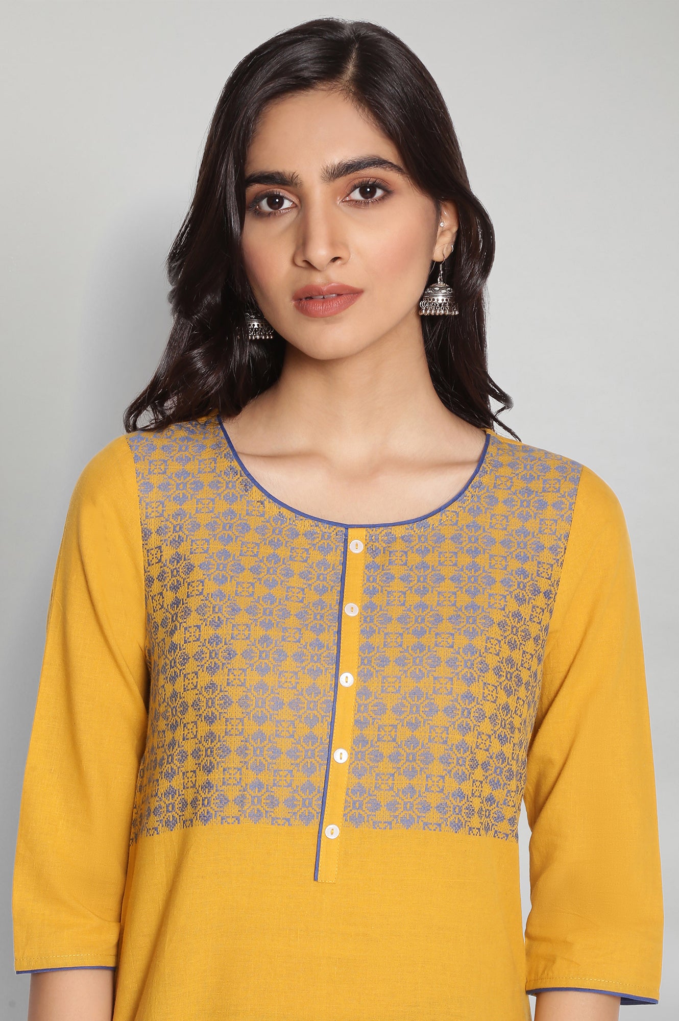 Yellow Round Neck Yarn-Dyed Cotton kurta