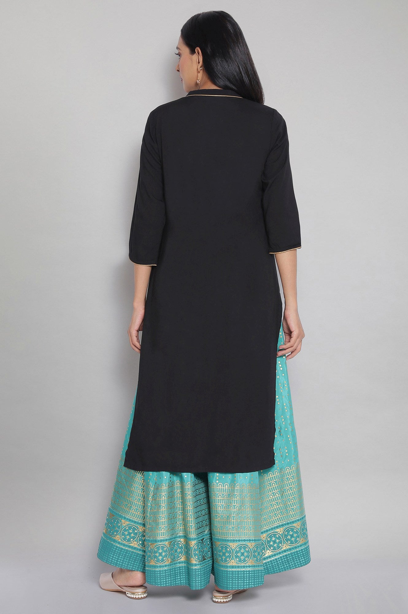 Black Mandarin Collar Solid Straight kurta