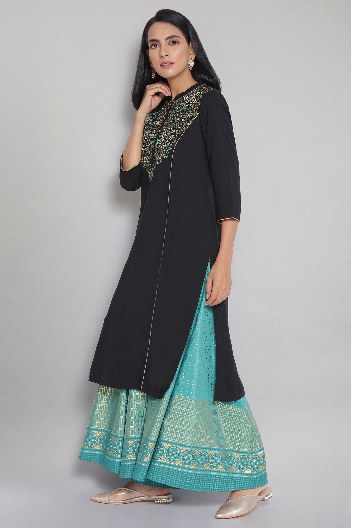 Black Mandarin Collar Solid Straight kurta