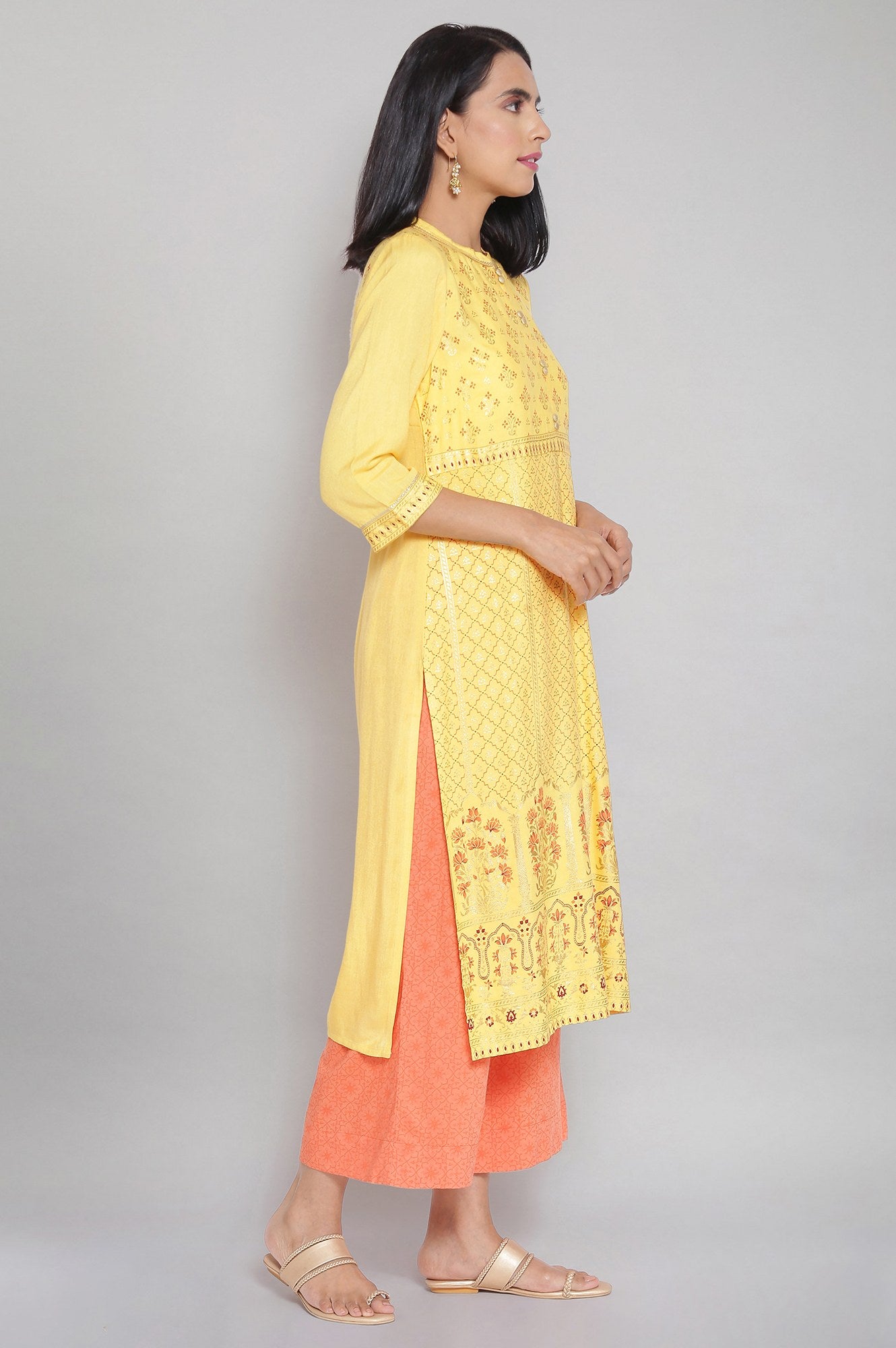 Yellow Mandarin Collar Printed Straight kurta