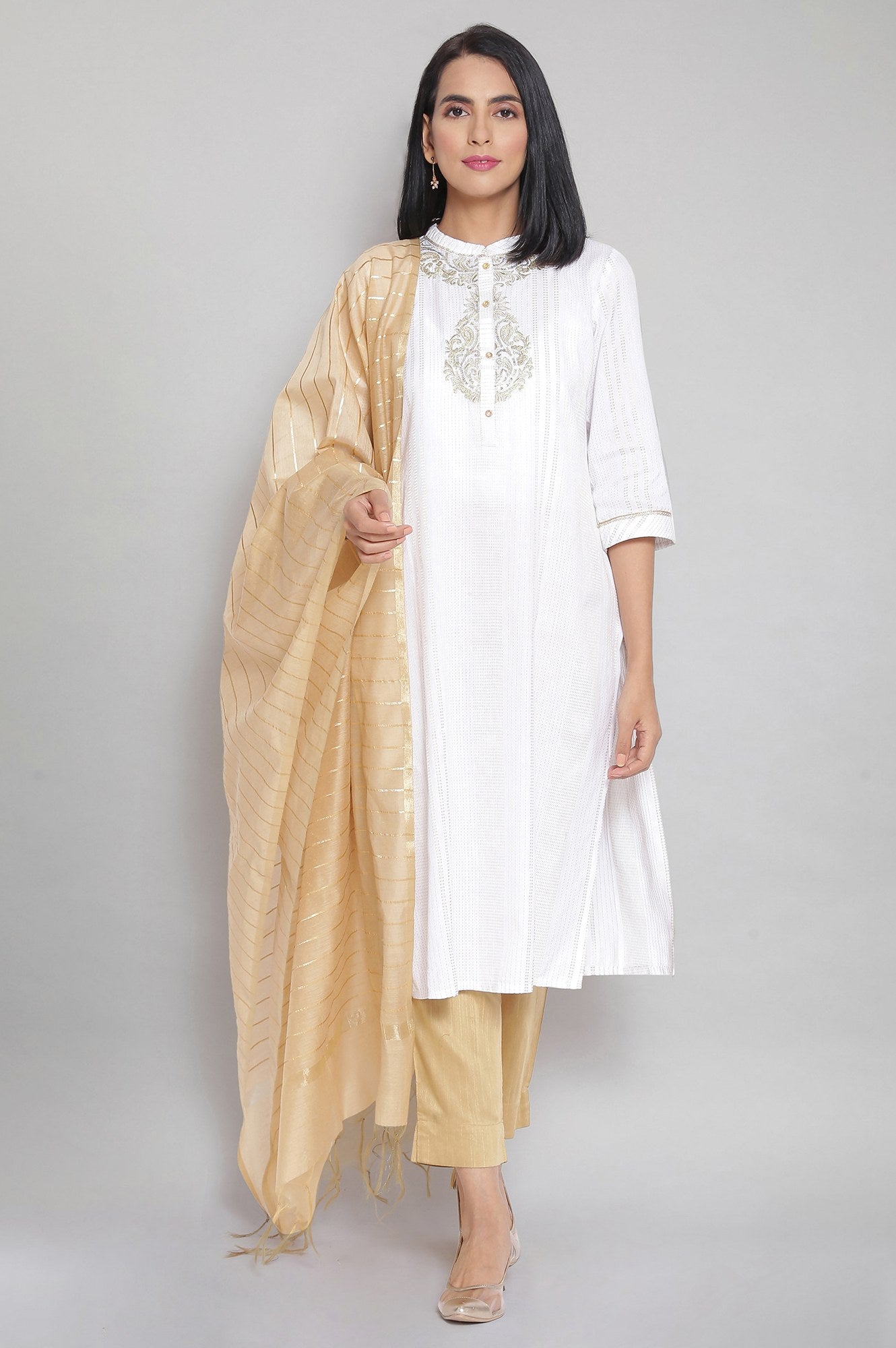 White Embroidered kurta