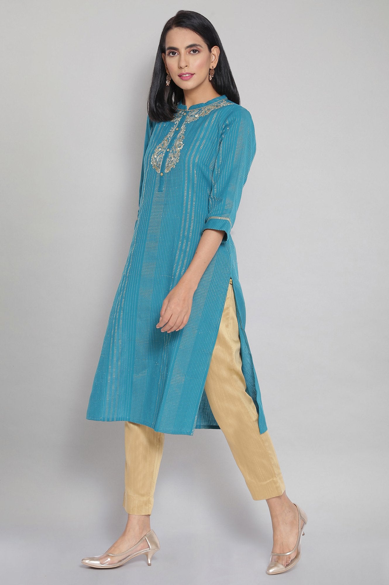 Blue Embroidered kurta