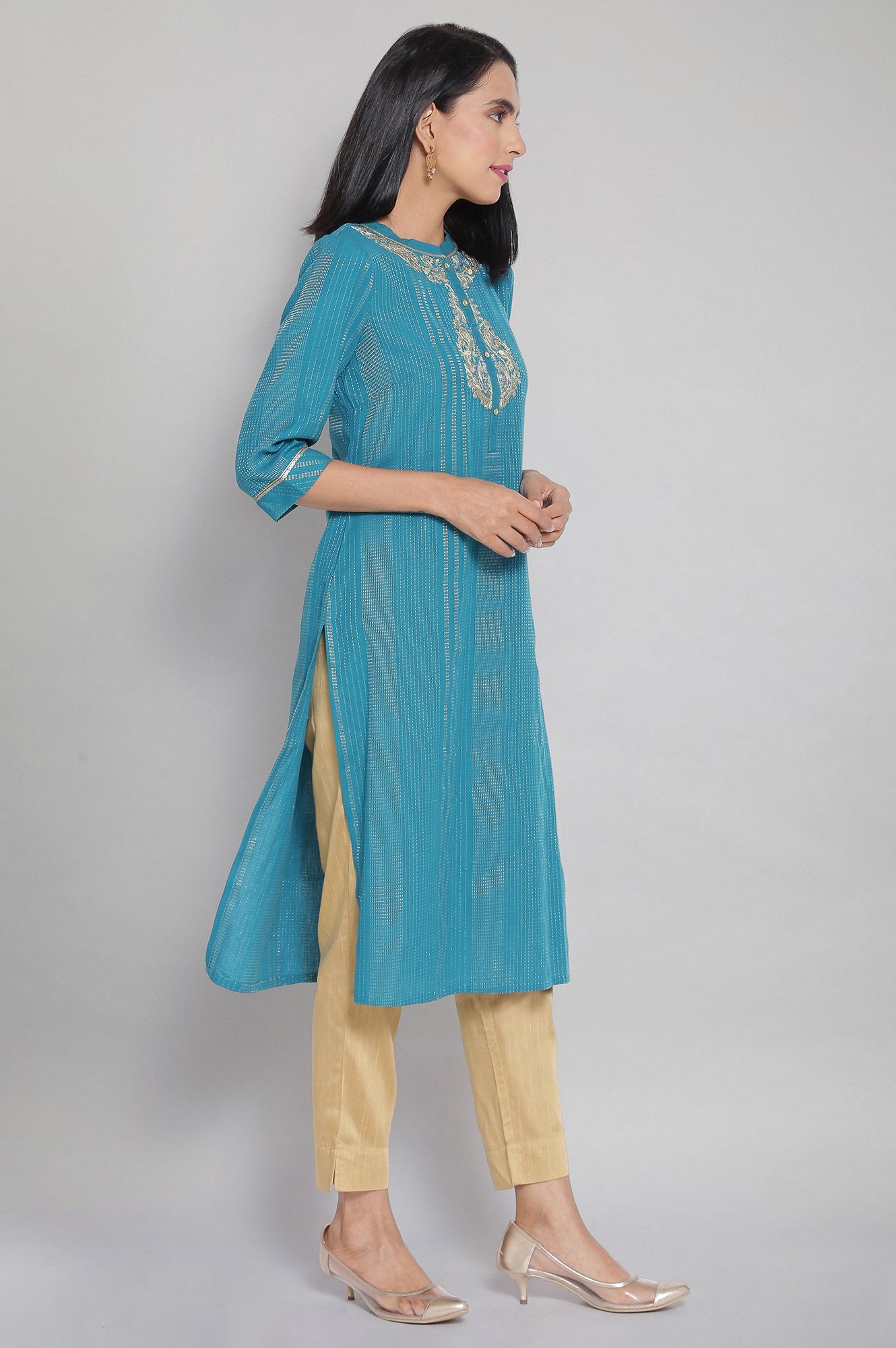 Blue Embroidered kurta