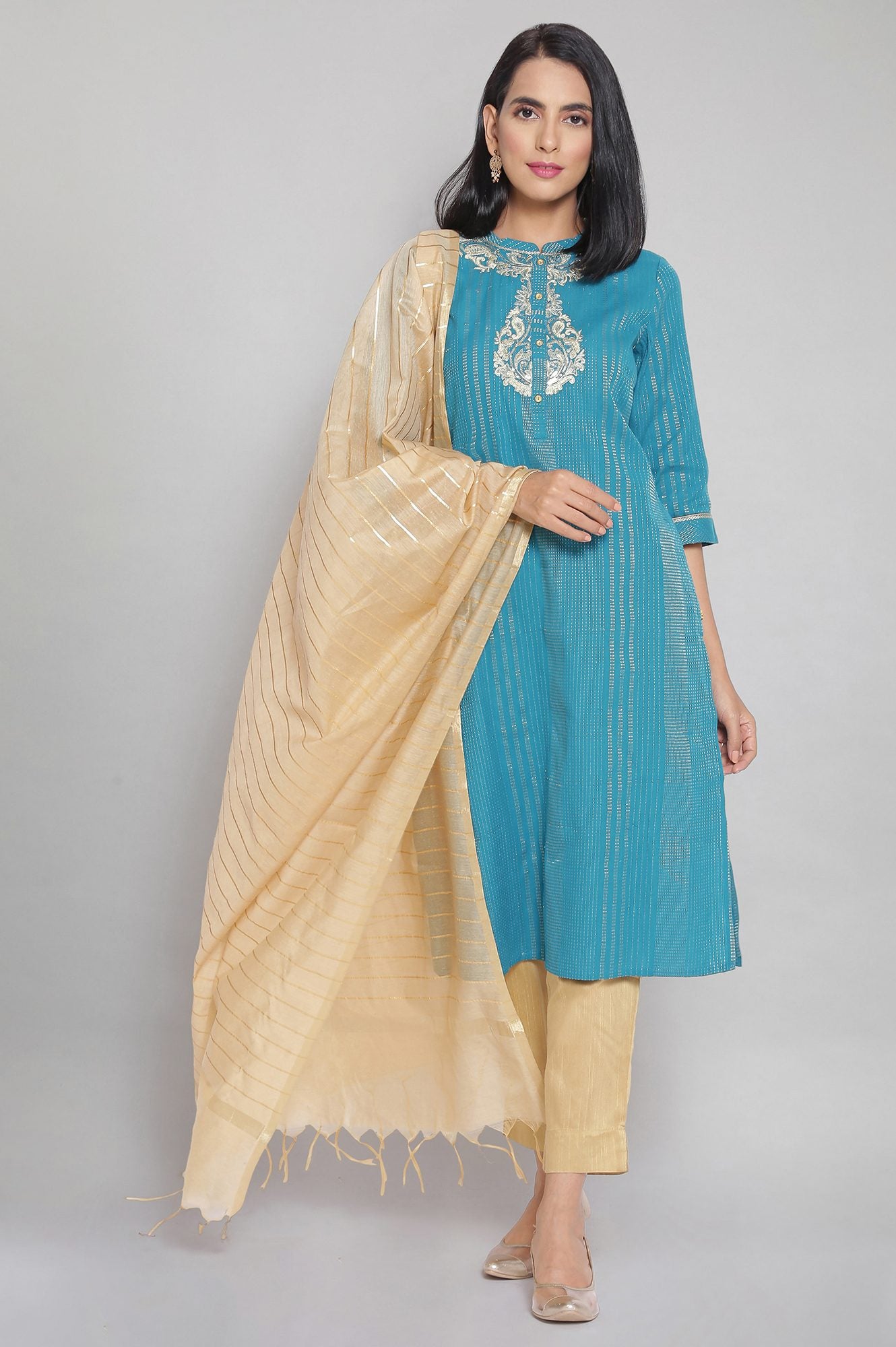 Blue Embroidered kurta