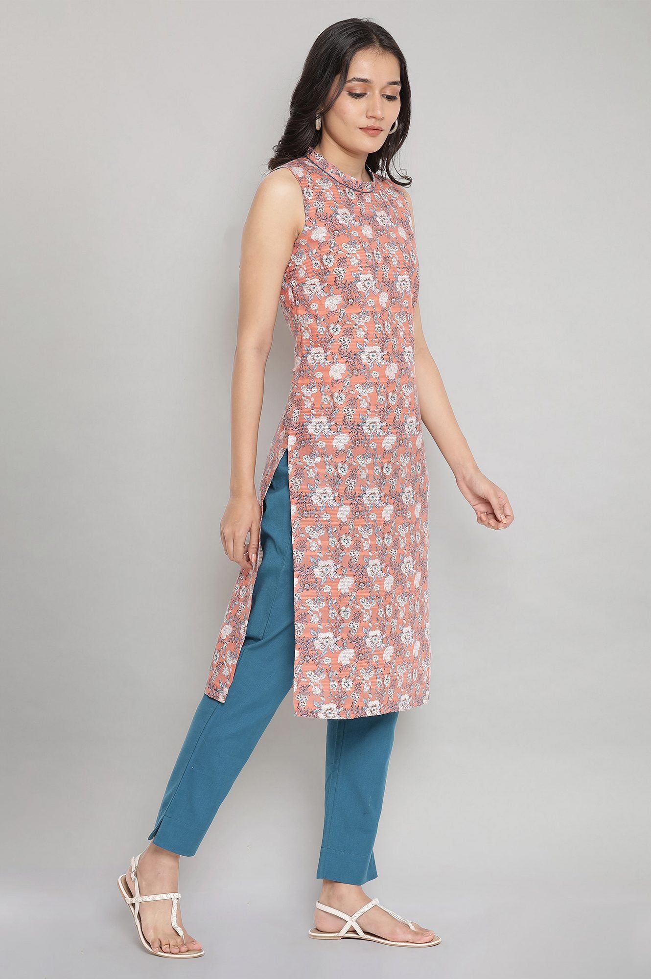 Peach Sleeveless Cotton kurta