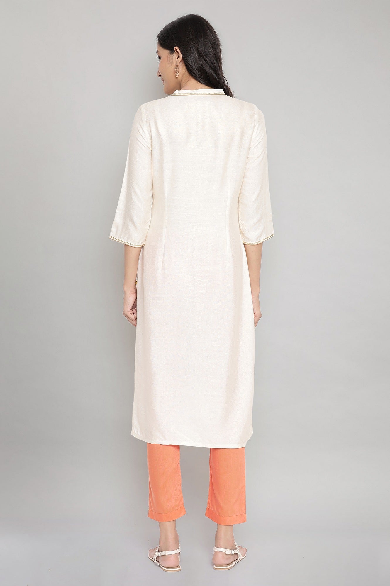 Off-White Embroidered Straight kurta