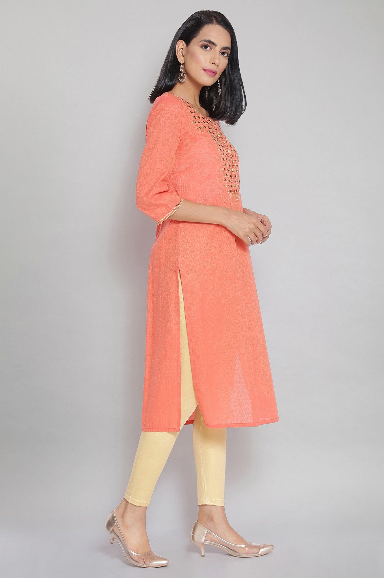 Peach Zari Embroidered kurta