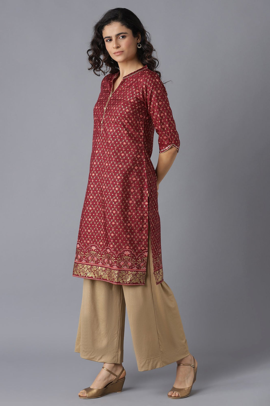 Maroon Mandarin Collar Foil Print Straight kurta