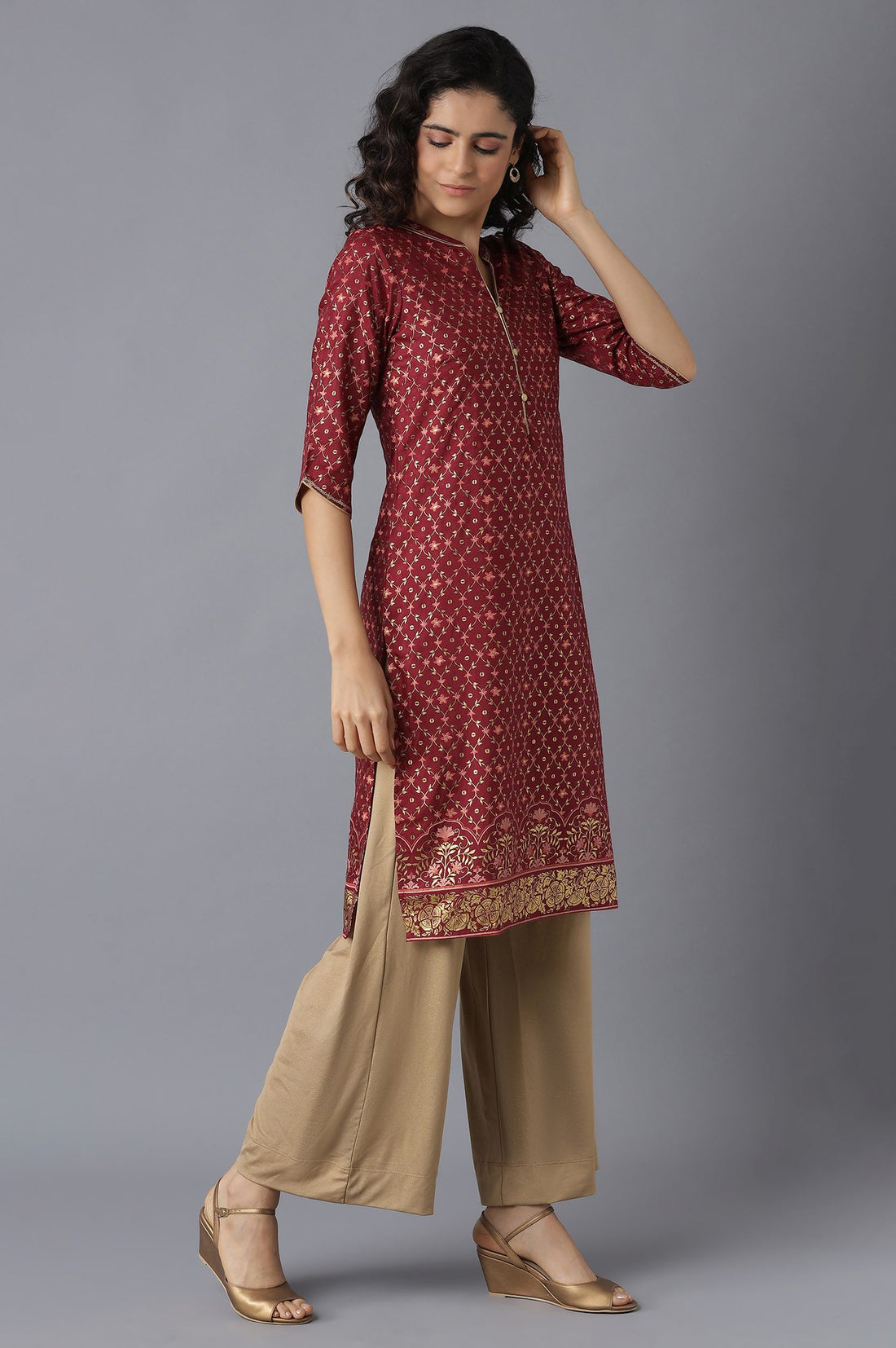 Maroon Mandarin Collar Foil Print Straight kurta
