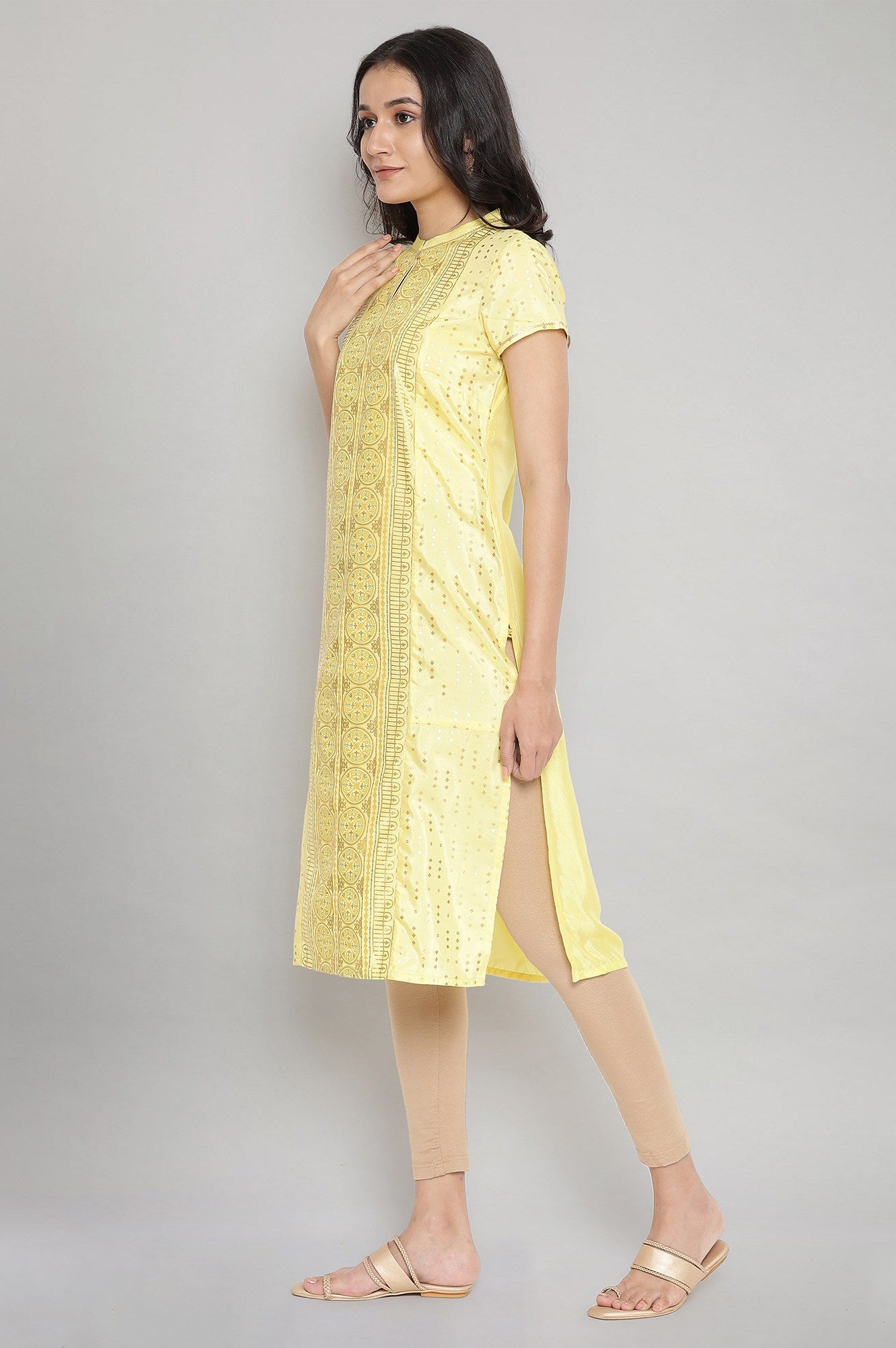 Yellow Mandarin Collar Foil Print Straight kurta