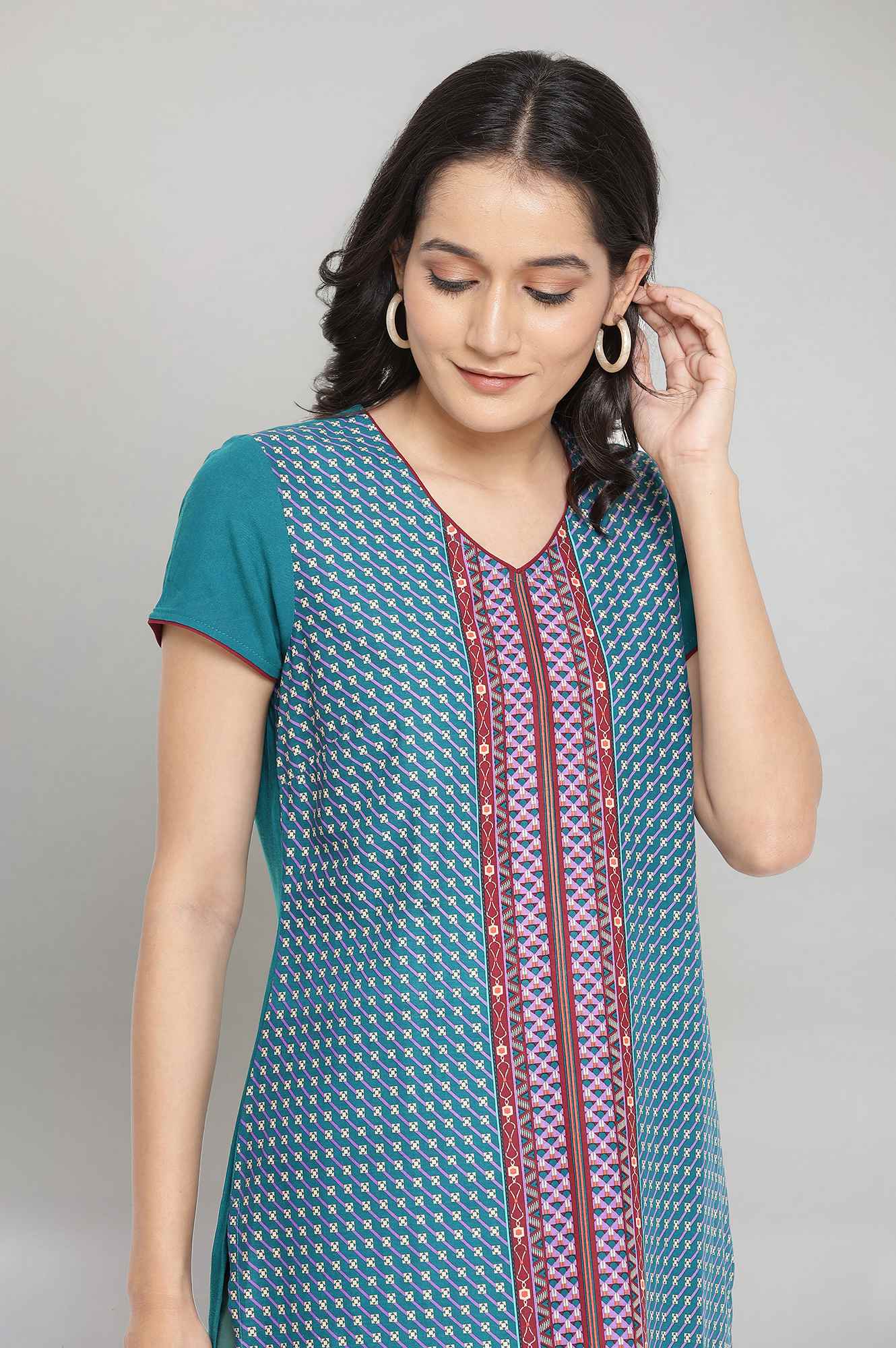 Teal V-Nek Printed Straight kurta