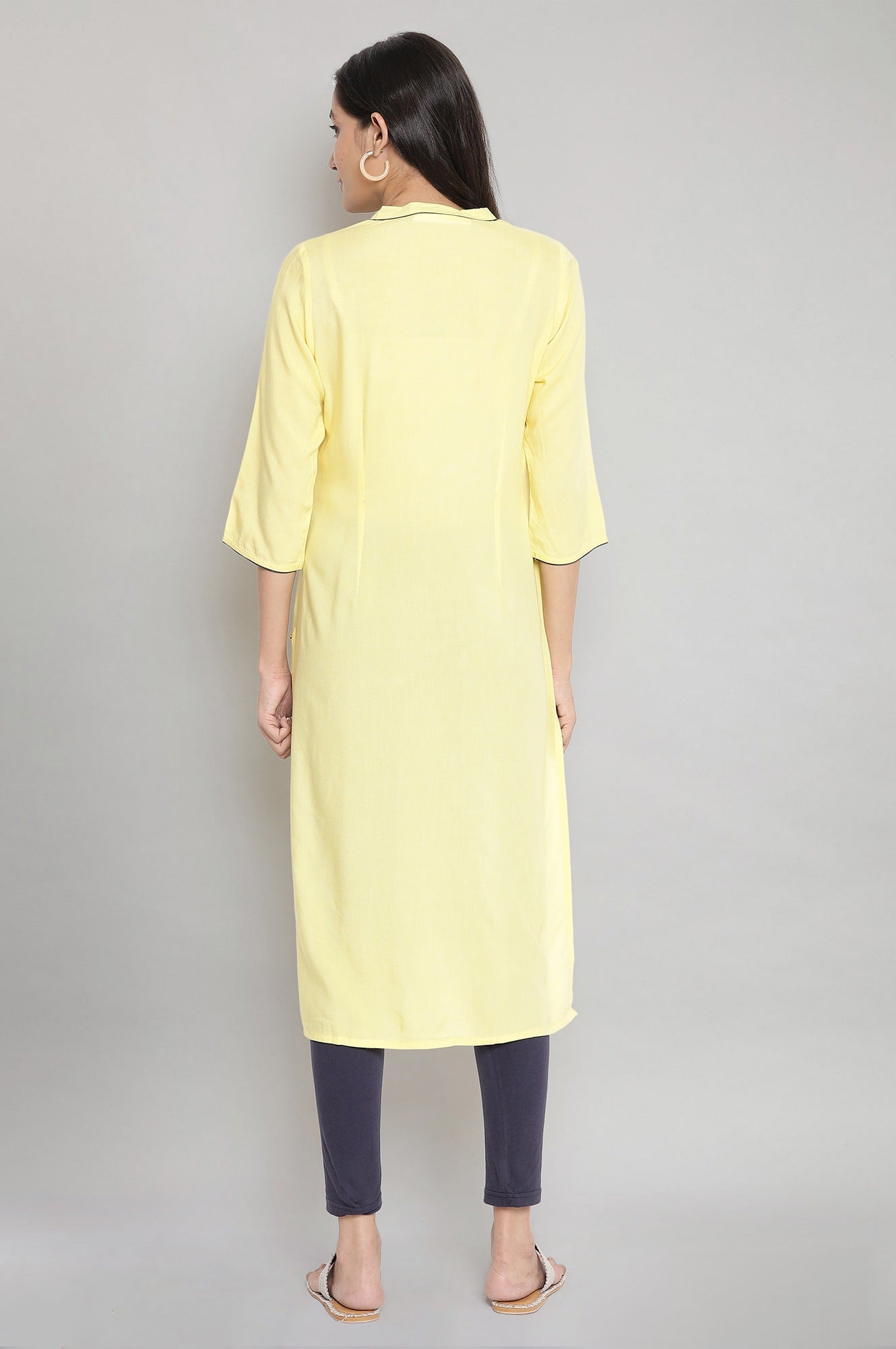 Yellow Mandarin Collar Printed Straight kurta