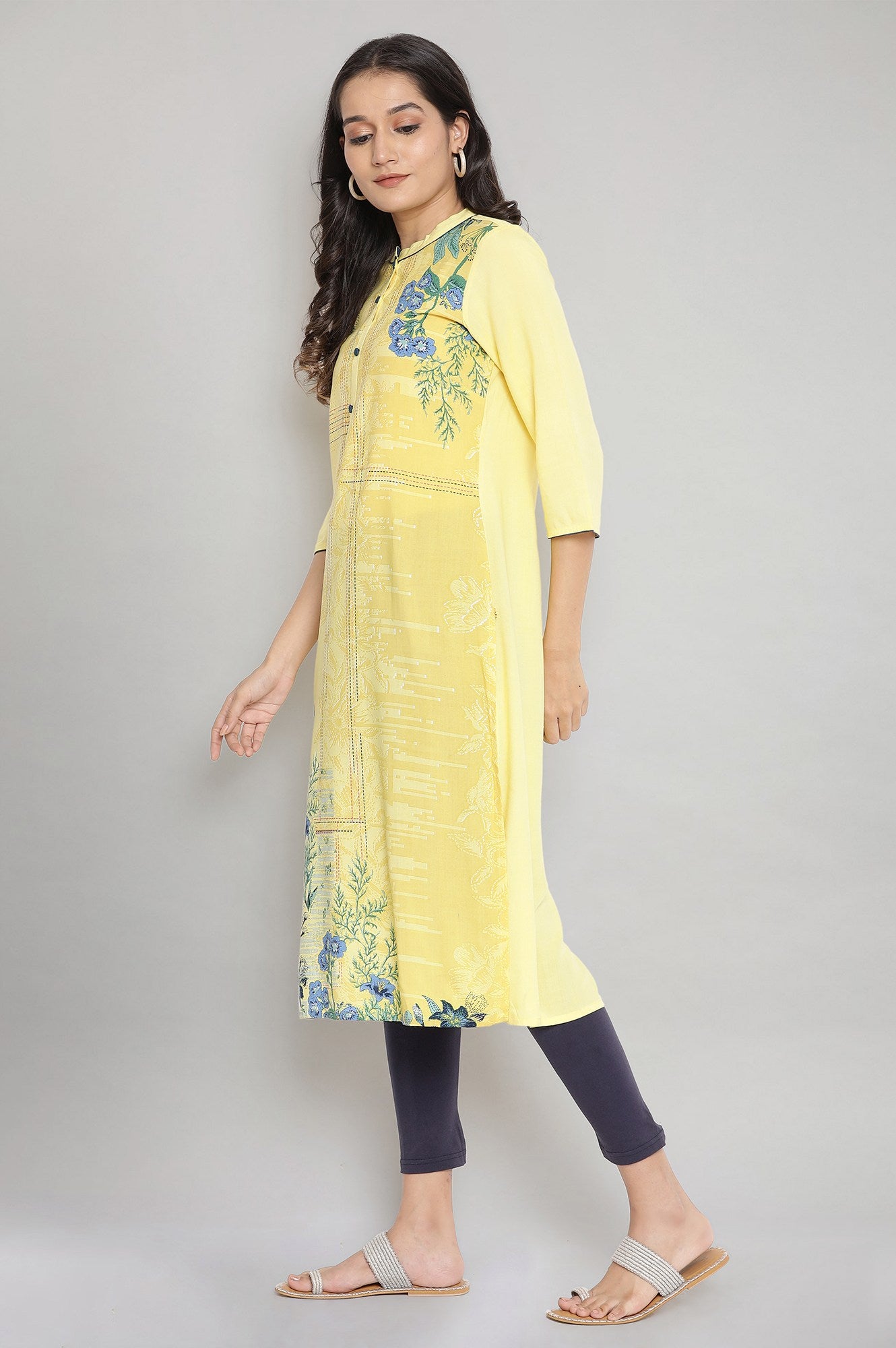 Yellow Mandarin Collar Printed Straight kurta