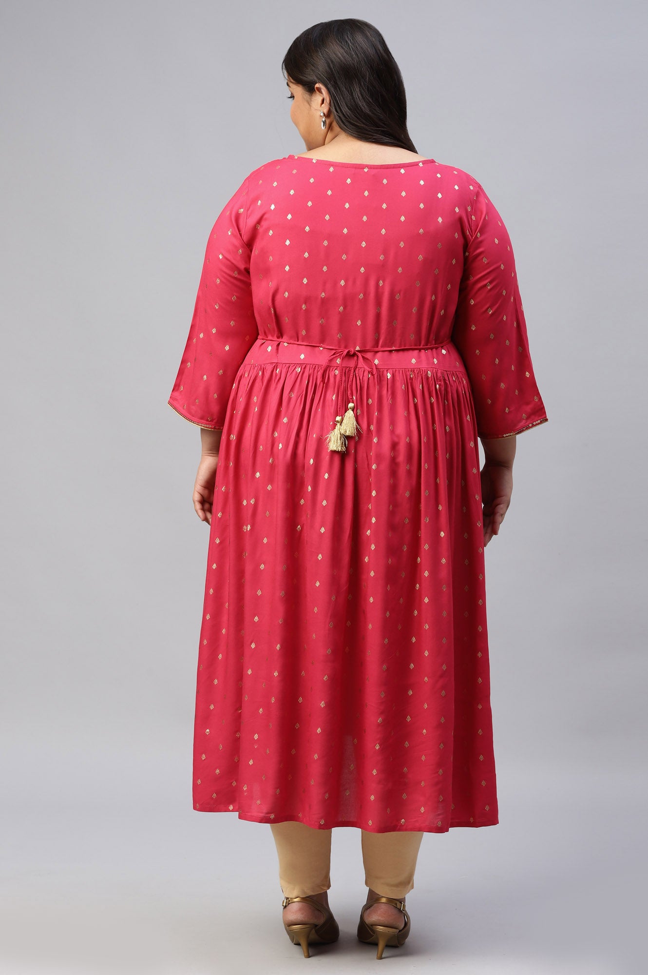 Pink Floral Printed Ethnic kurta With Zari Embroidery