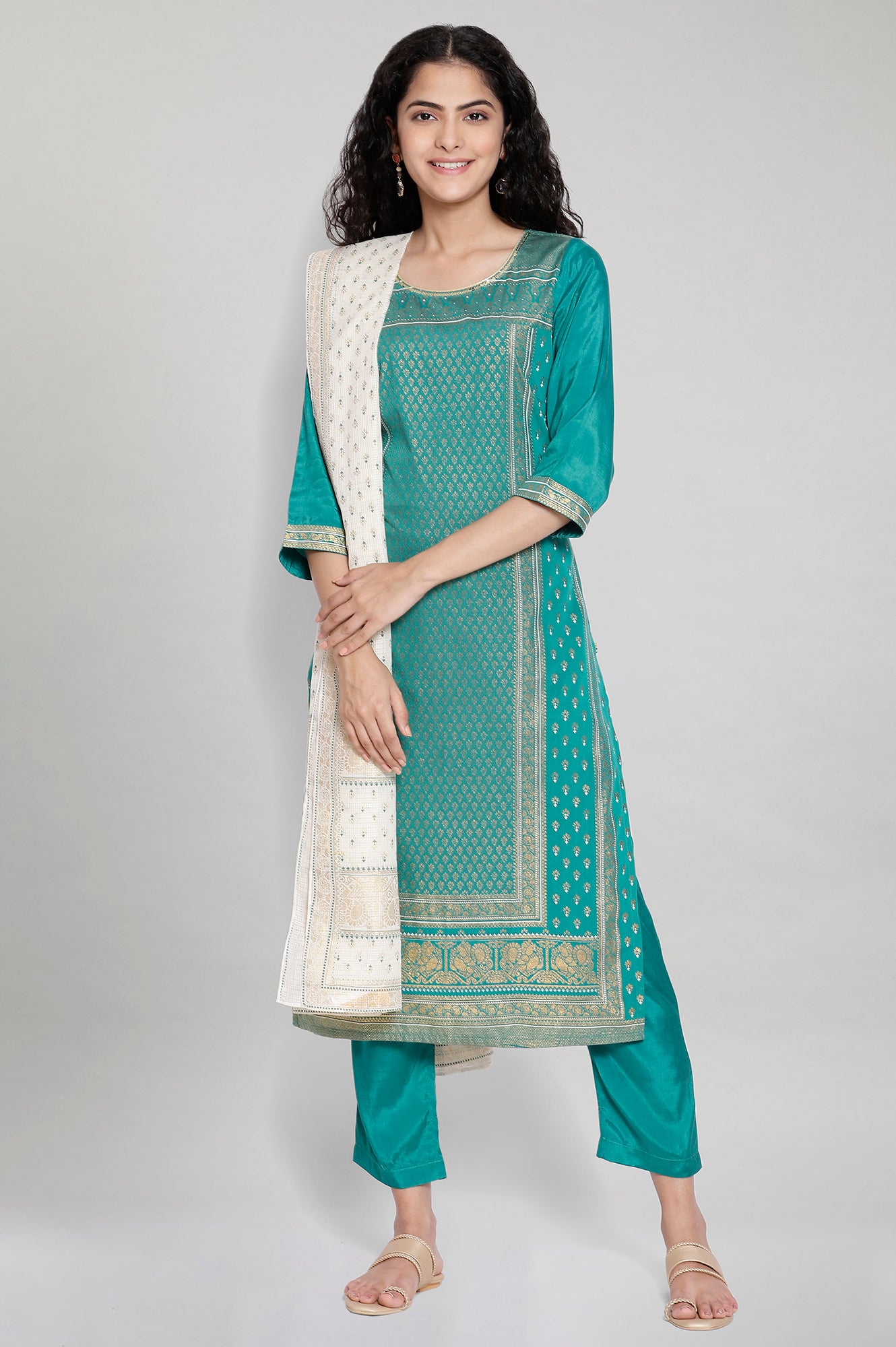 Green Printed kurta-Trouser-White Dupatta Set