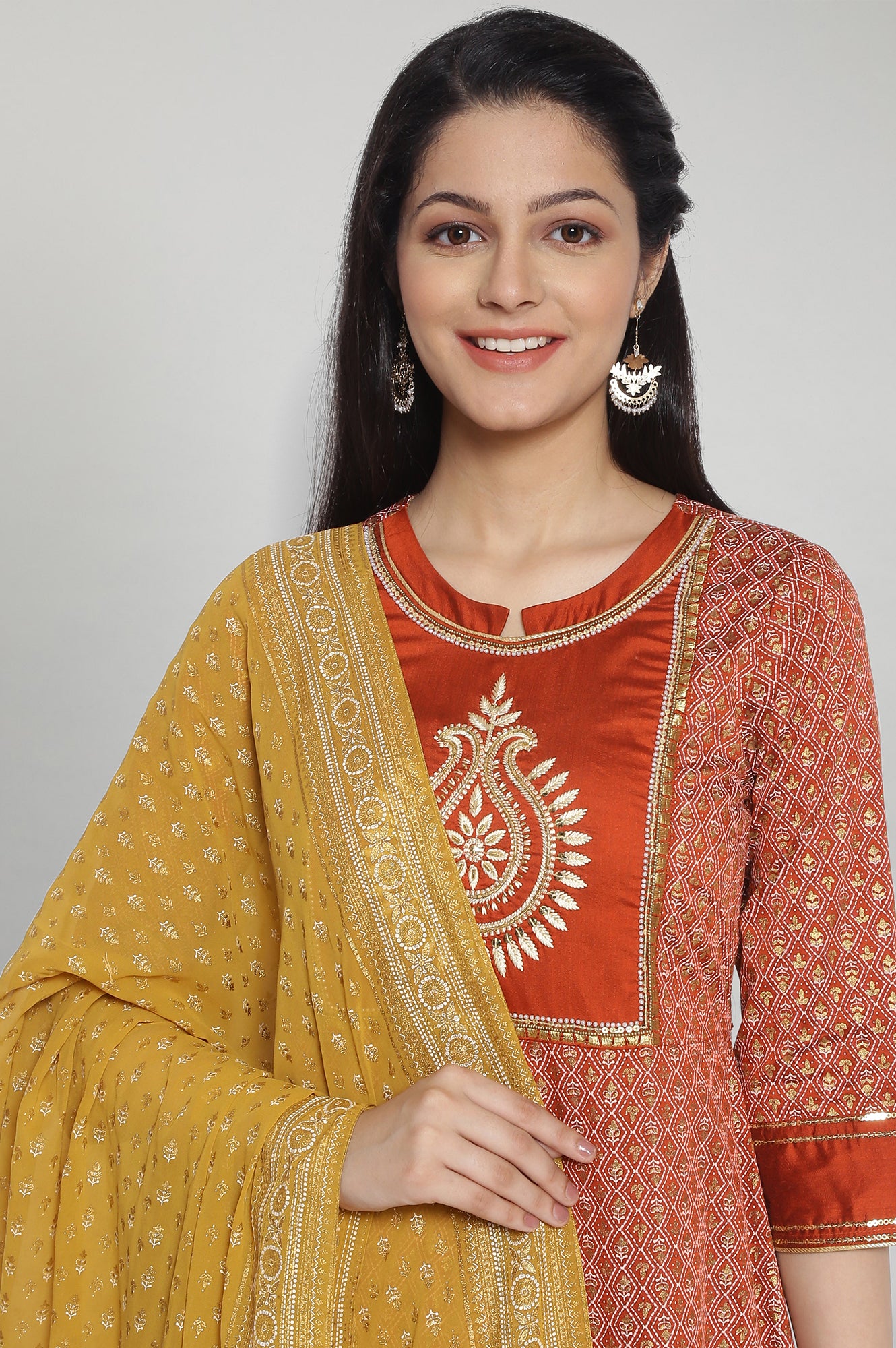 Brown Printed kurta-Pants Dupatta Set