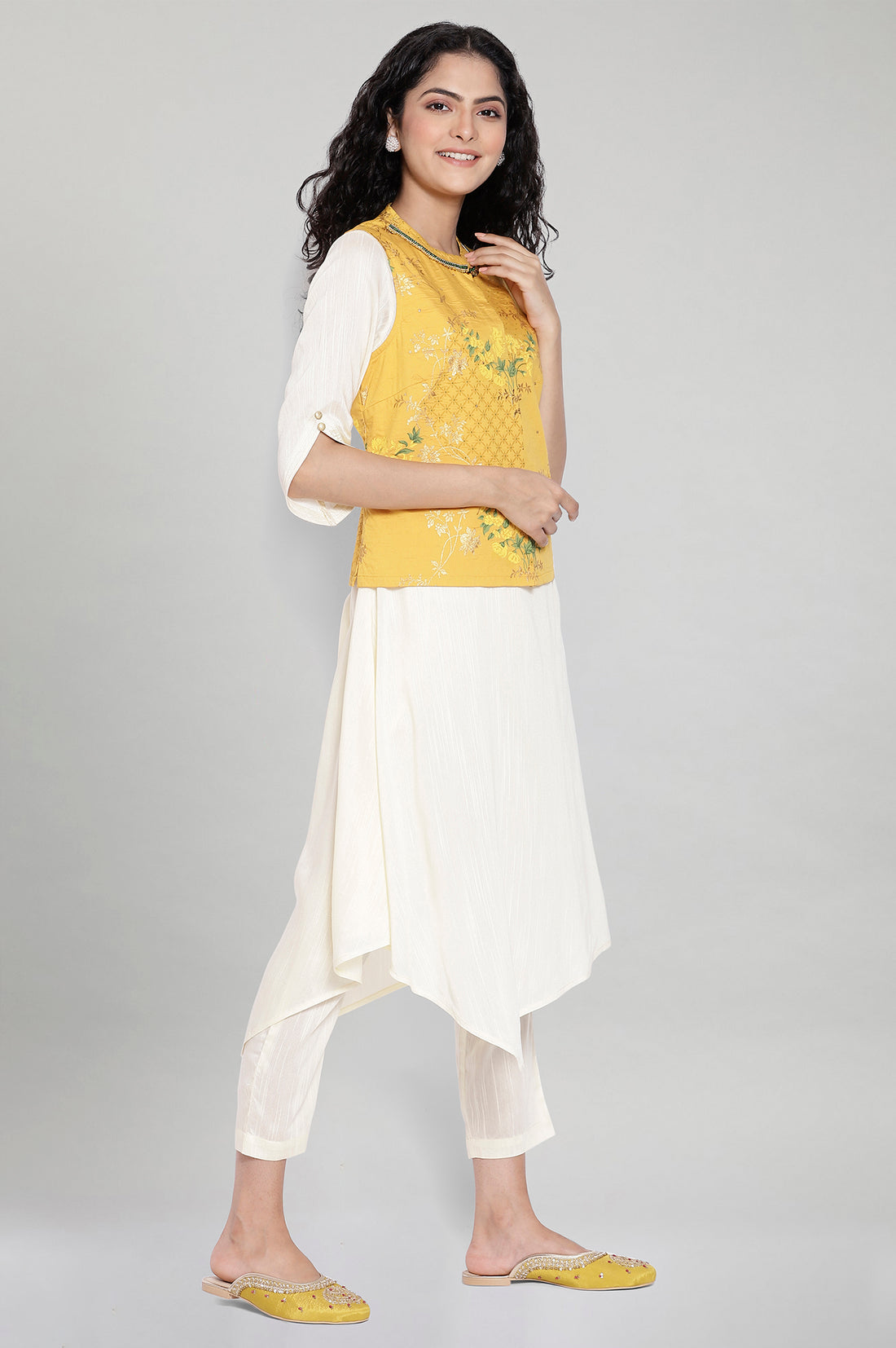 Yellow Gillet Ivory Inner Trousers Set