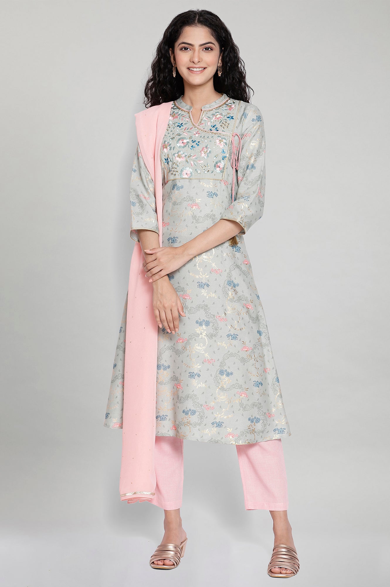 Dusty Mint Green Printed kurta-Trousers- Dupatta Set