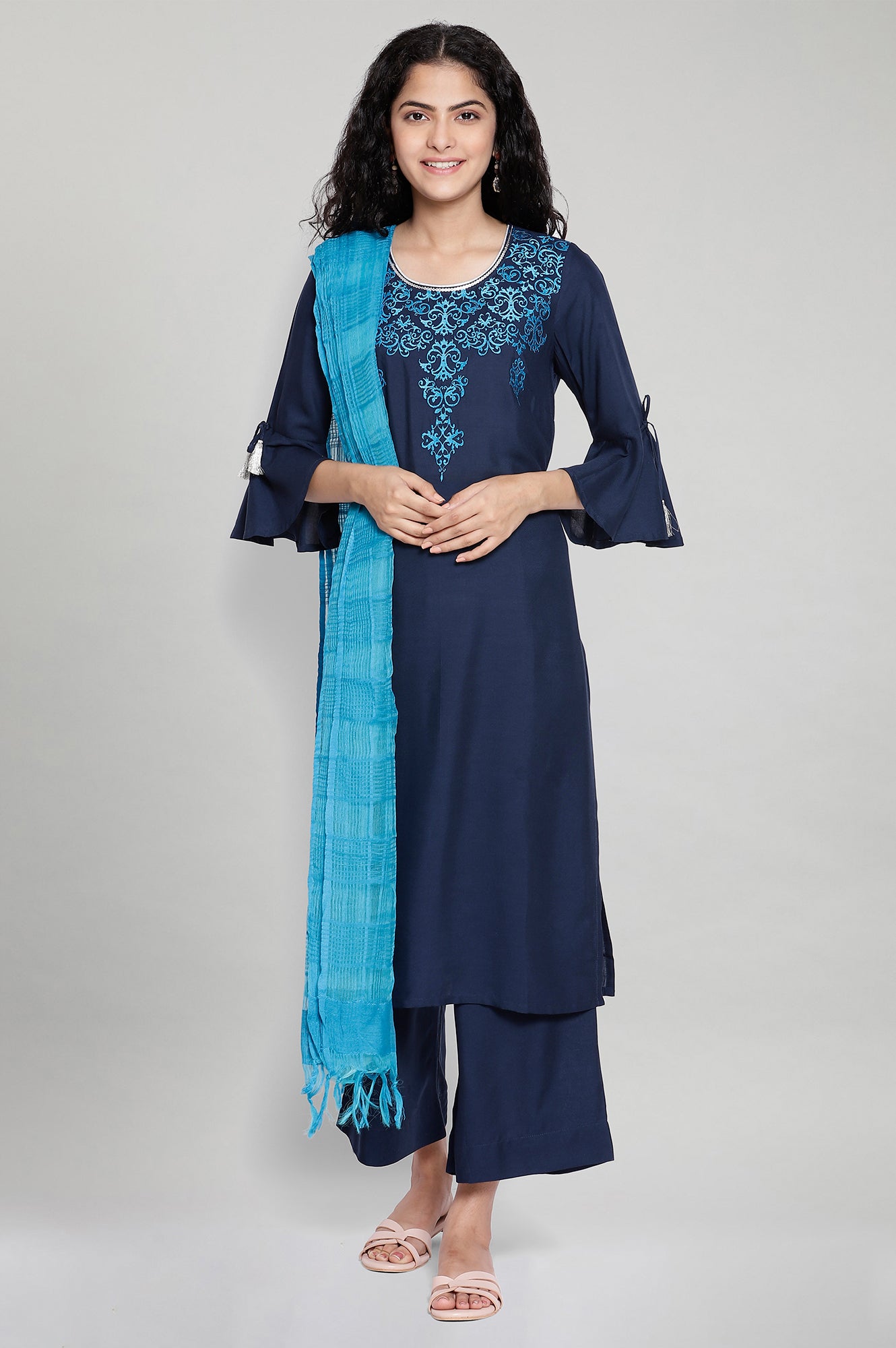 Blue Embroidered kurta-Trousers-Blue Dupatta Set