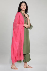 Green Embroidered kurta-Trousers-Pink Dupatta Set