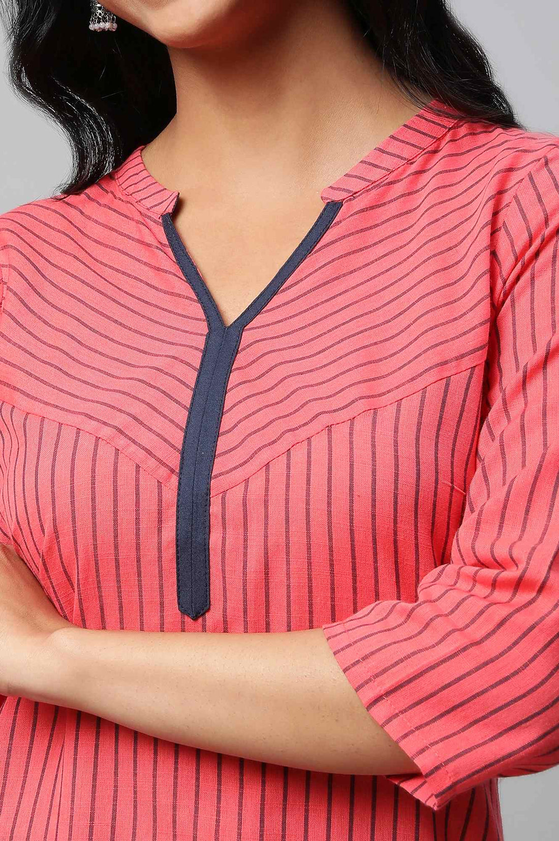 Red Band Collar Printed kurta