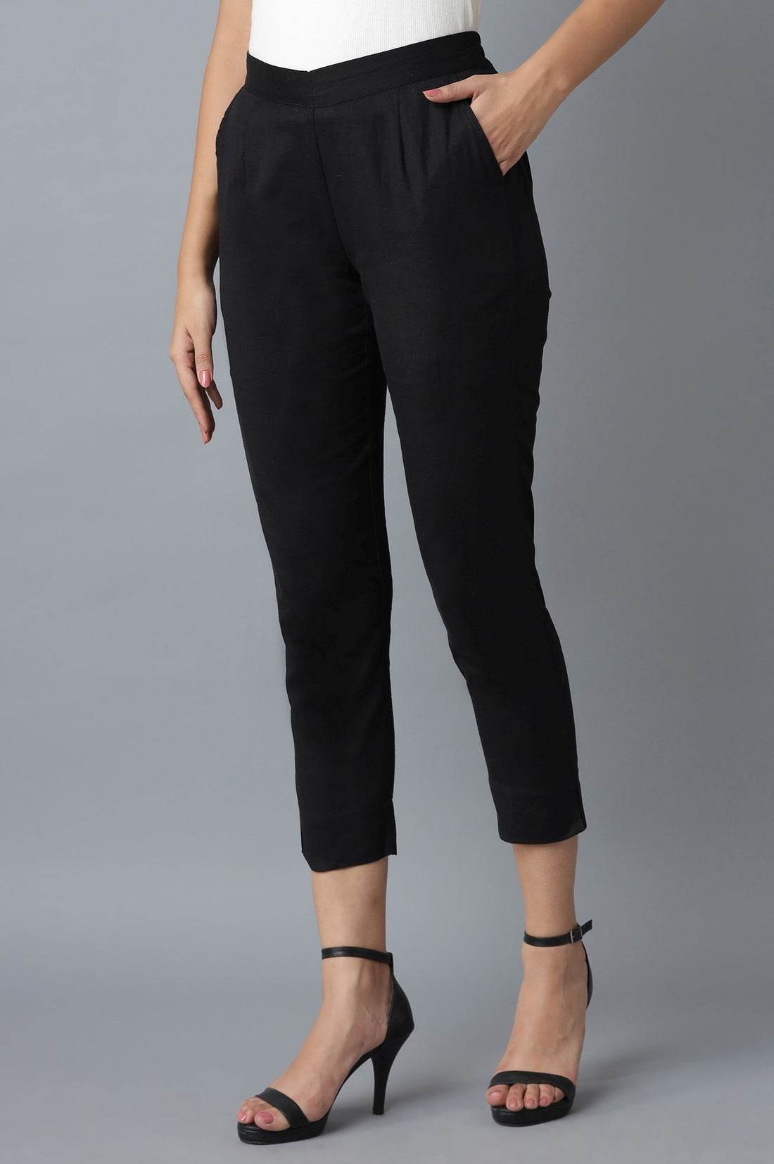 Black Solid Straight Fit Cotton Trousers With Roll Up Hem
