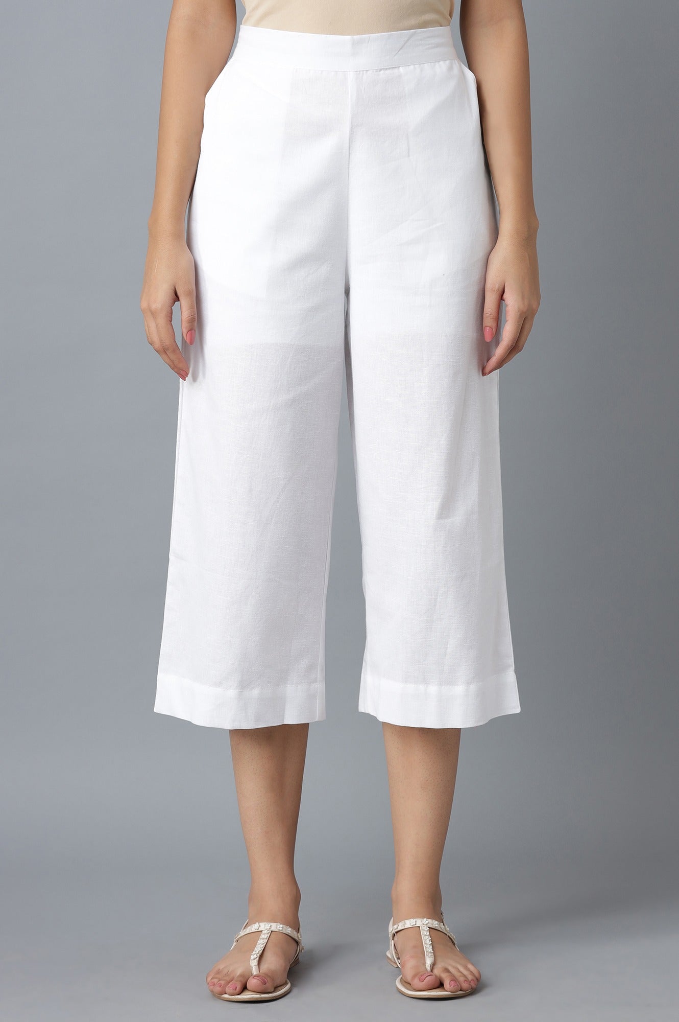 White rollup hem trousers