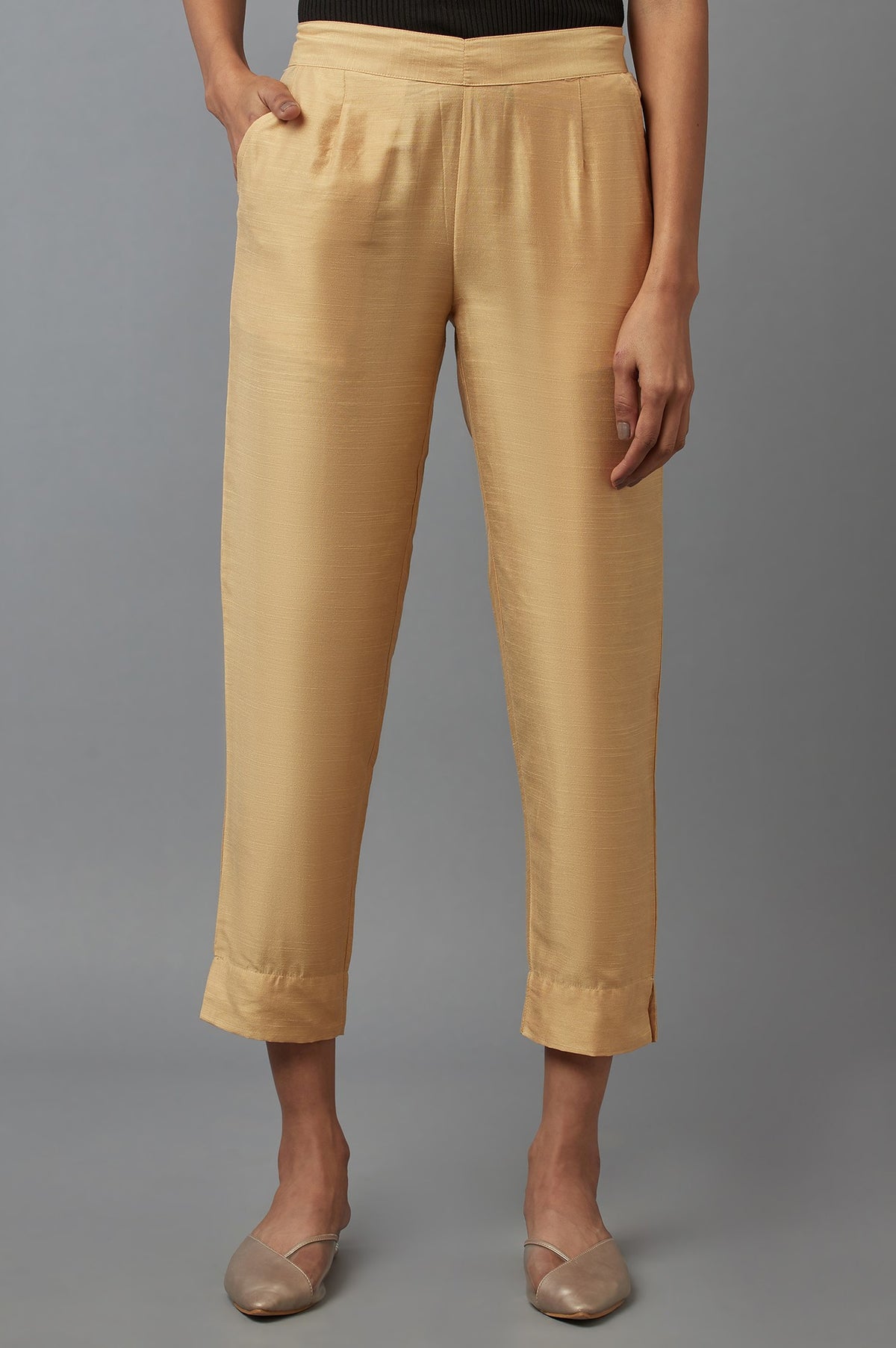 Elleven Women's Gold Solid Straight Fit Calf Length Mid Rise Trousers - S