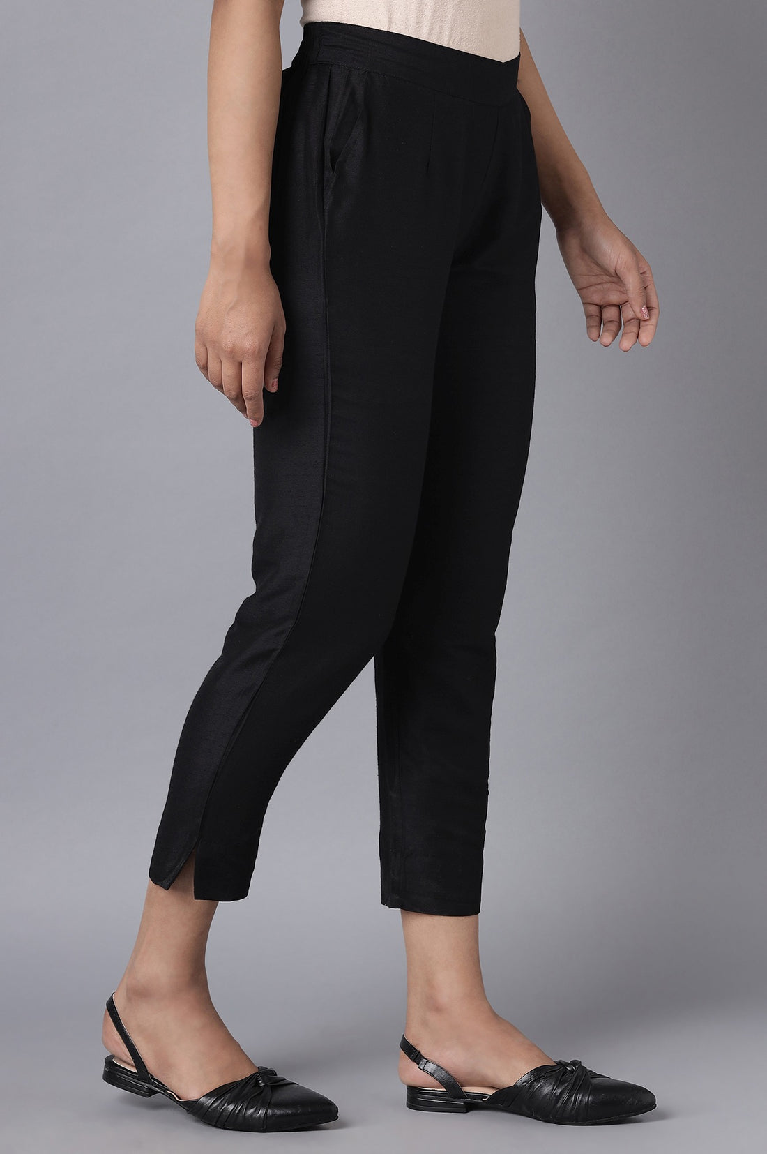Black Solid Straight Fit Trousers With Elasticated Waist