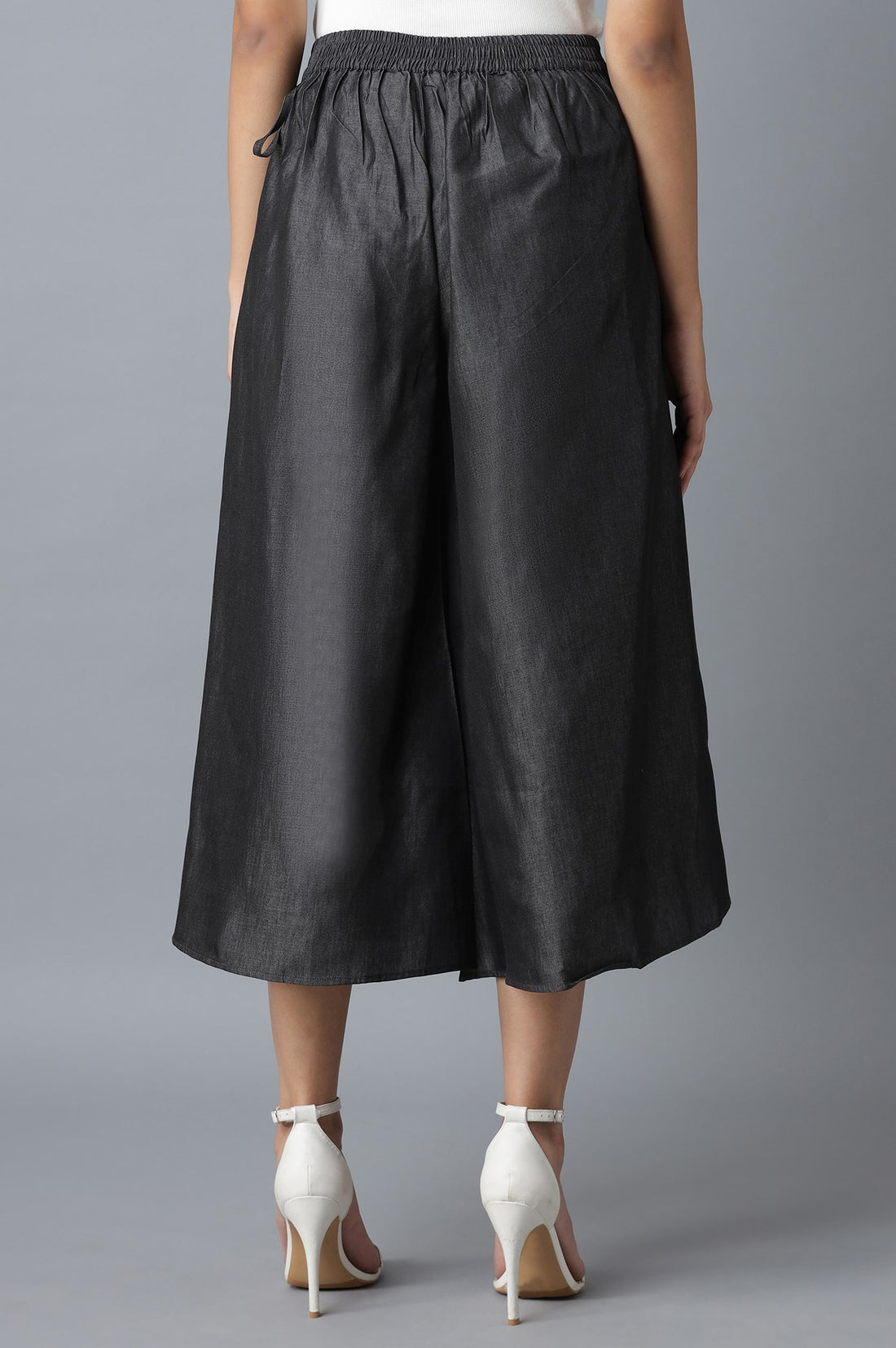 Black Solid Flared Cotton Culottes With Drawstring