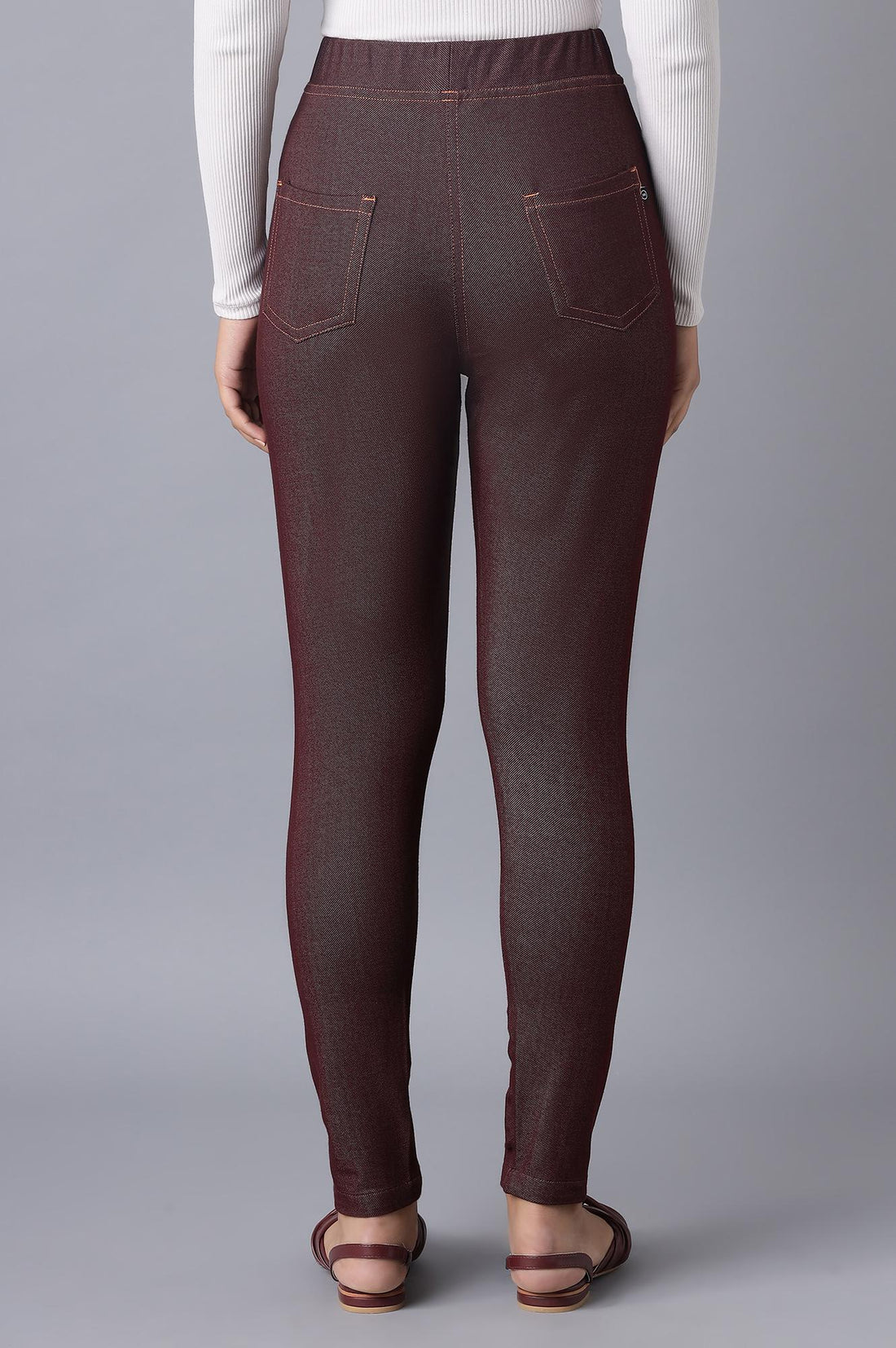 Maroon Solid Skinny Fit Cotton Jeggings With Elasticated Waist