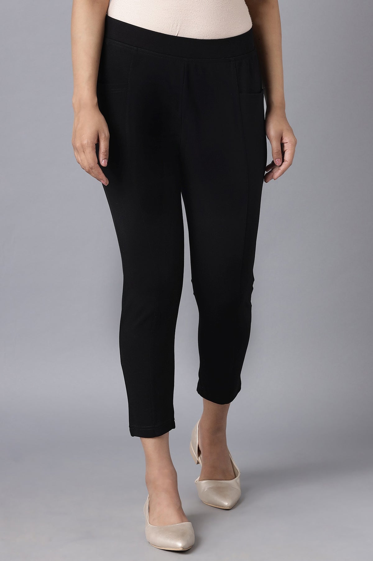 Elleven Women's Black Solid Straight Fit Tights With Elasticated Waistband - S