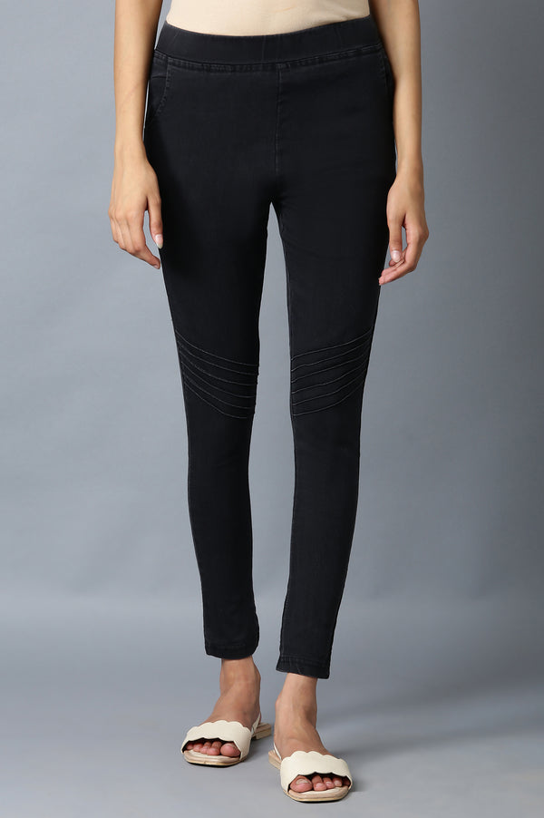 Grey Solid Slim Fit Denim Jeggings With Pintuck Detail