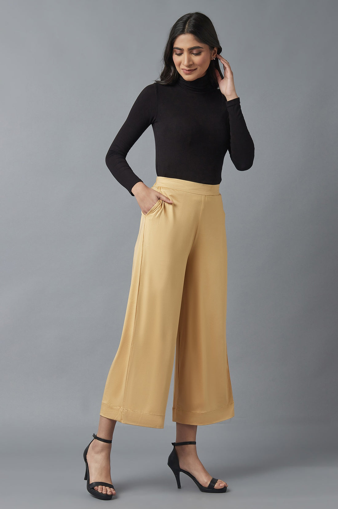 Gold Solid Straight Fit Cotton Palazzo With Side Pockets