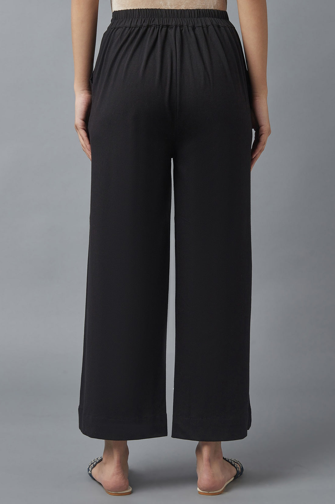 Black Solid Straight Fit Cotton Palazzo With Side Pockets