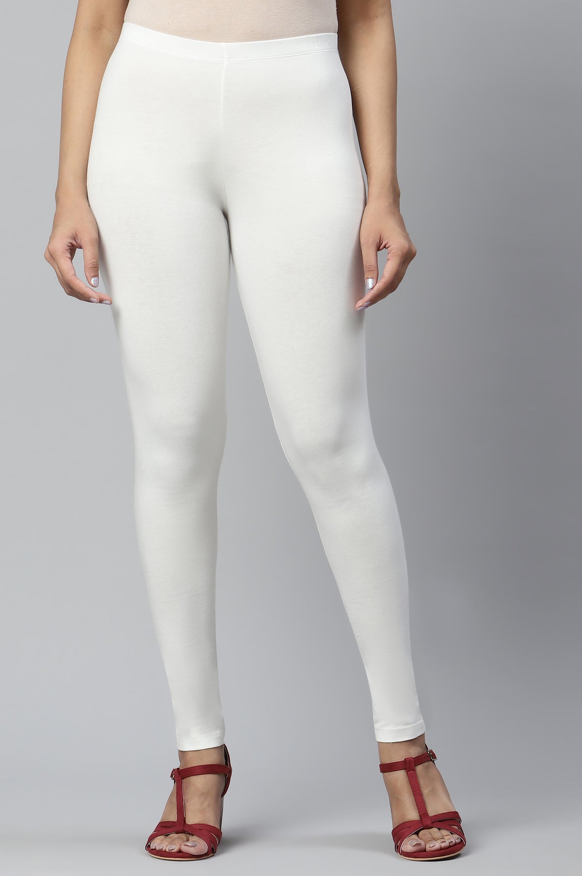 Elleven Women's Off White Solid Skinny-fit Cotton Tights with Elasticated Waistband - S