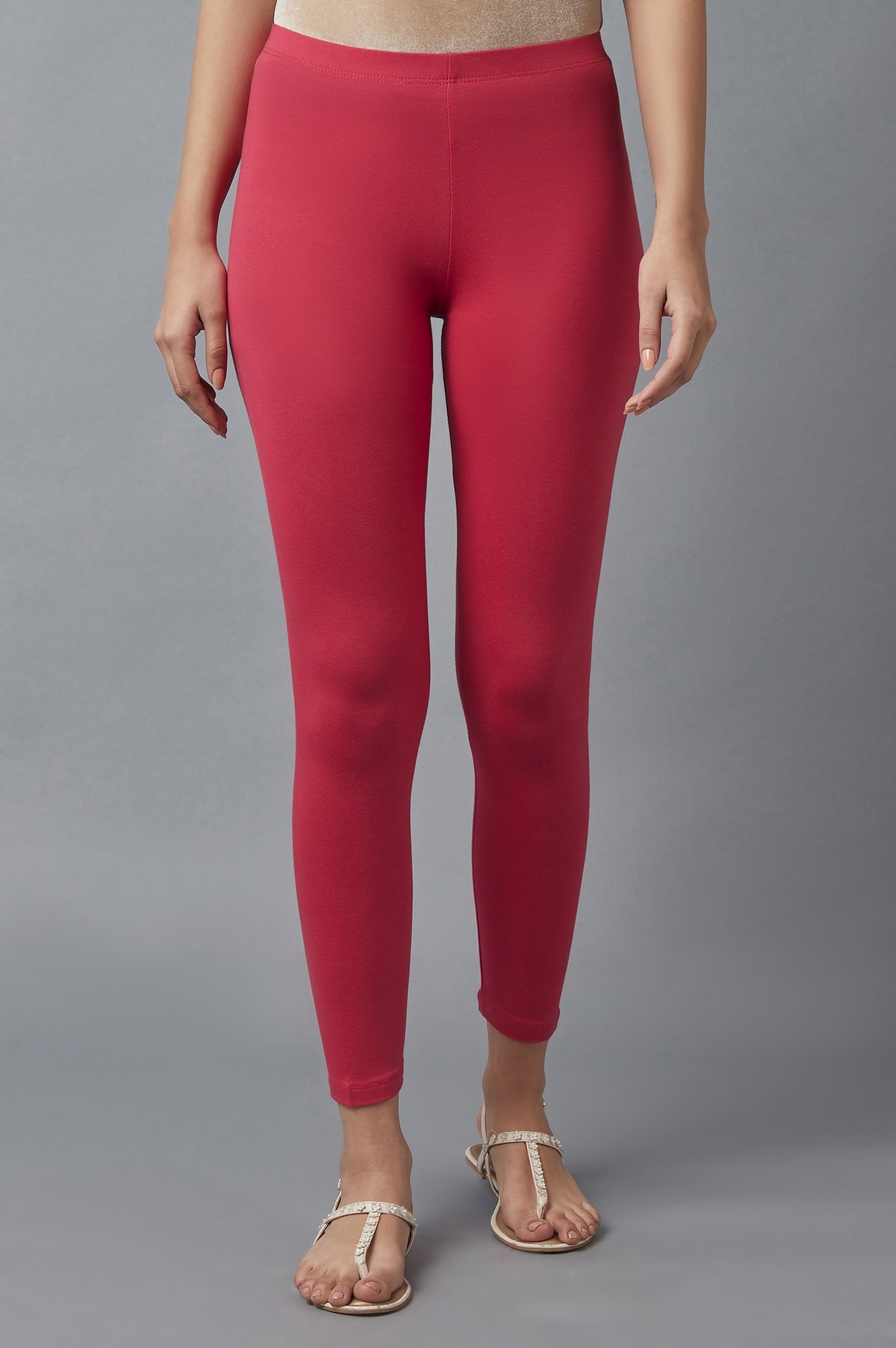 Elleven Women's Red Solid Skinny Fit Cotton Tights With Elasticated Waist - S