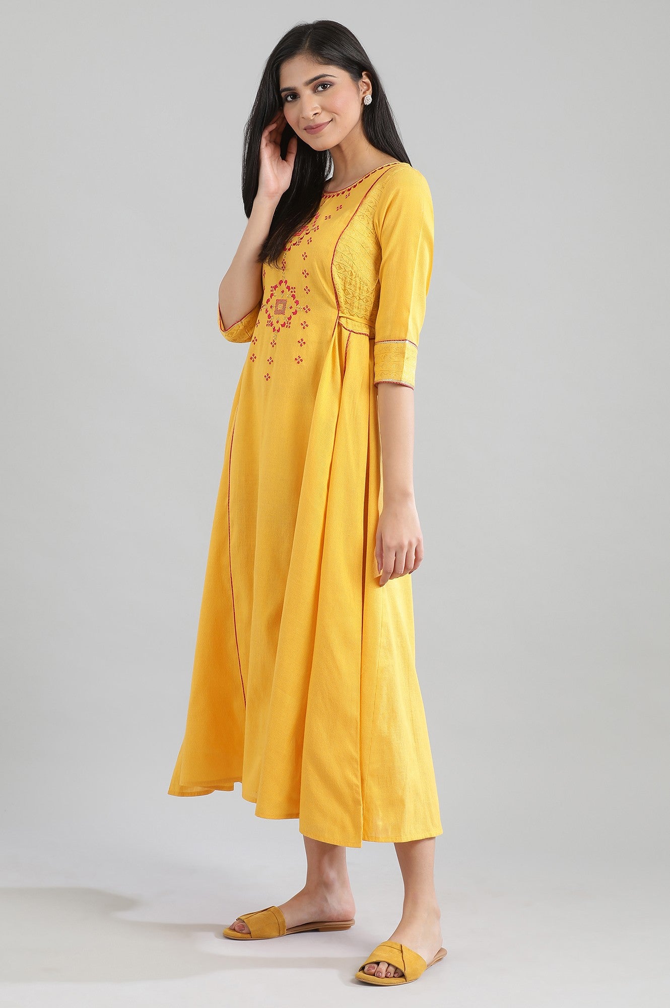 Yellow Round Neck Printed kurta