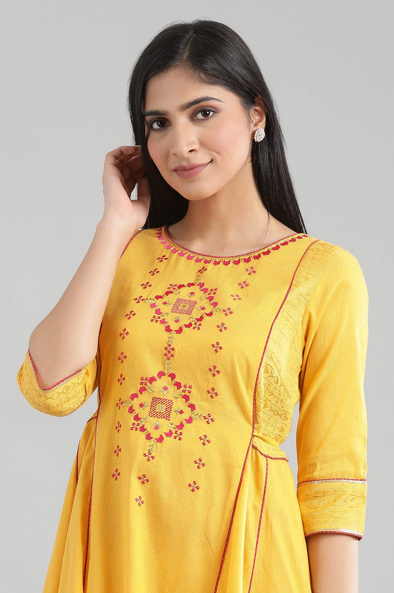 Yellow Round Neck Printed kurta