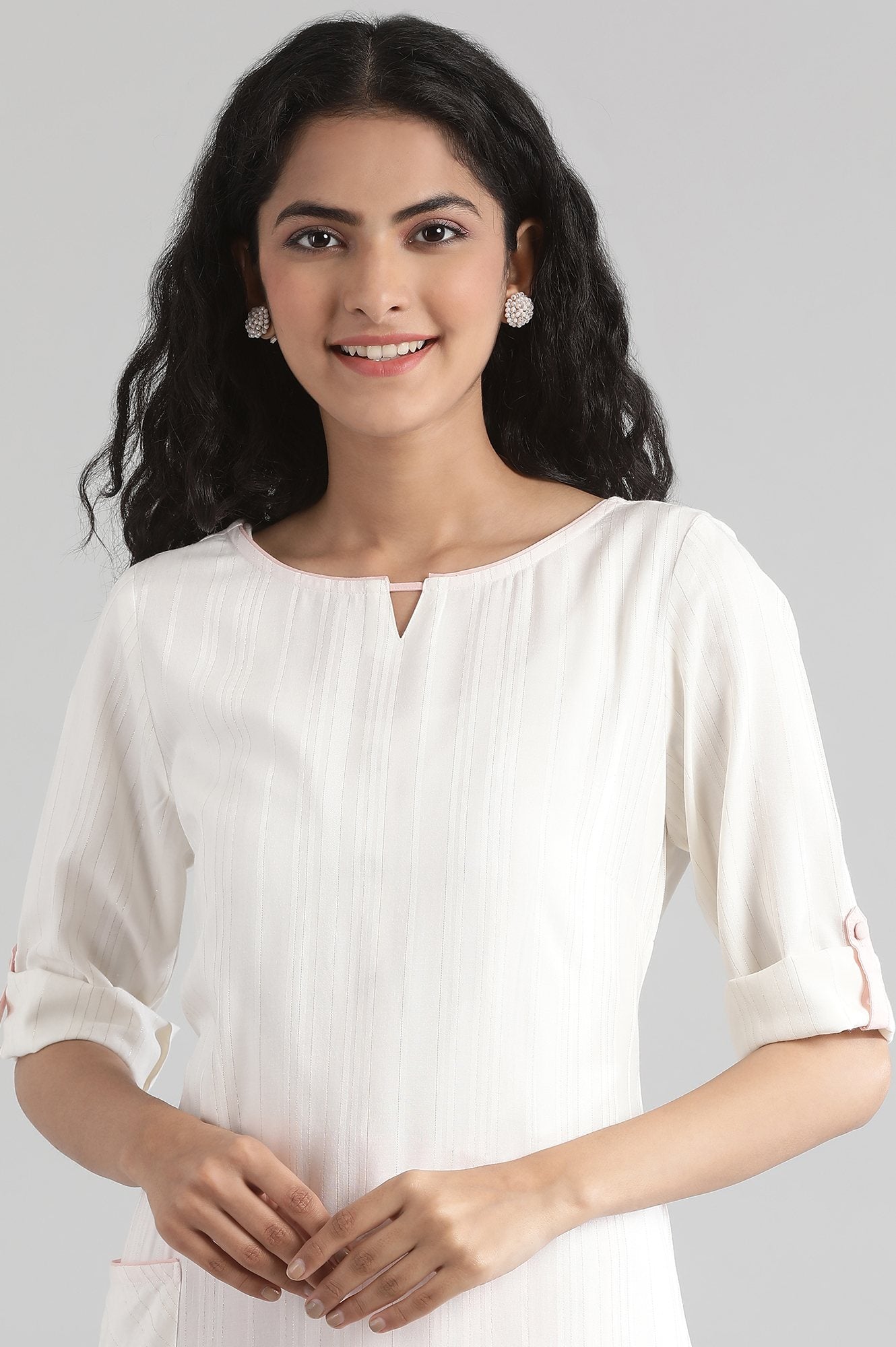 Off White Round Neck Yarn-Dyed kurta