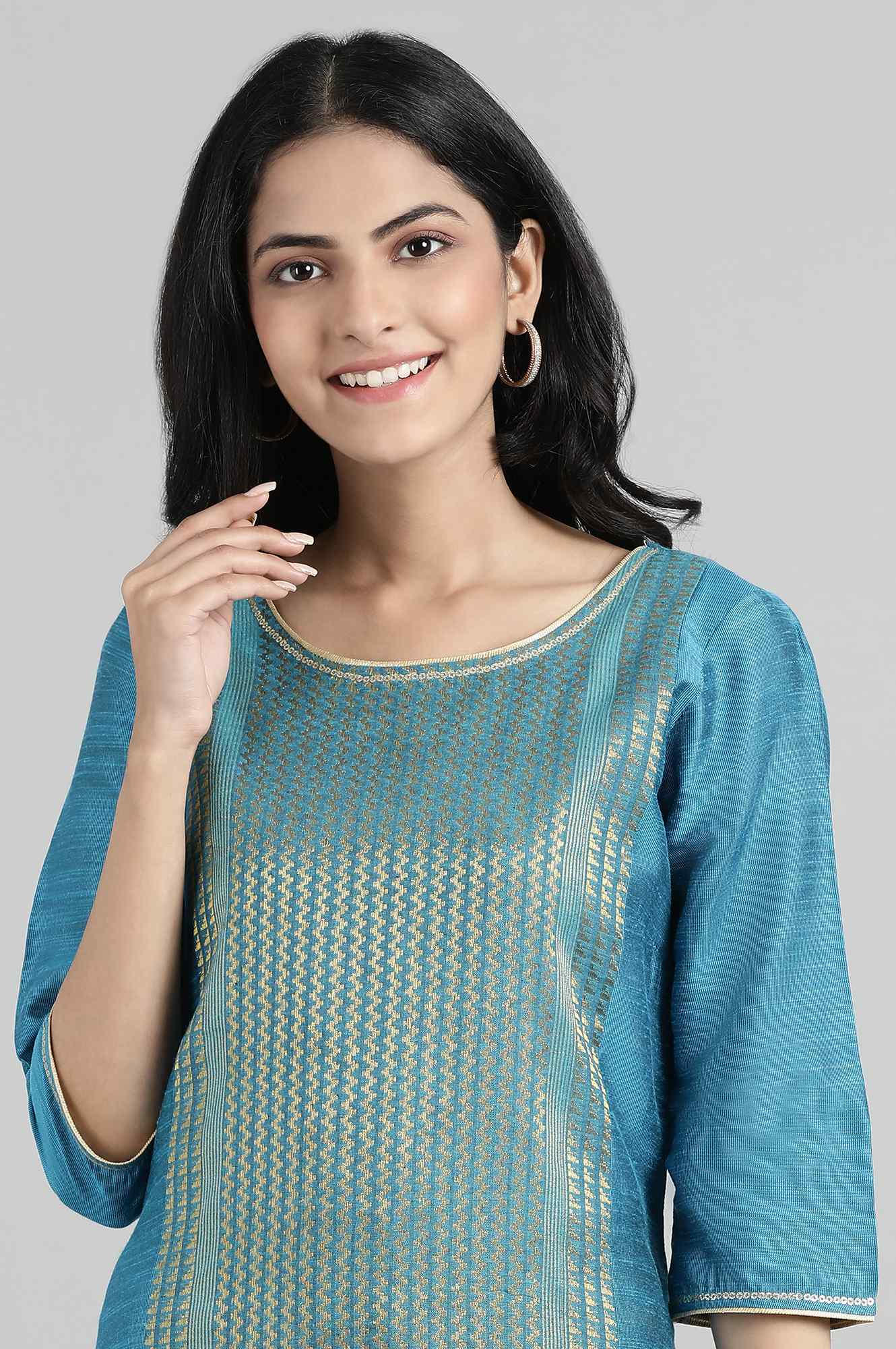 Blue Round Neck Yarn-Dyed kurta