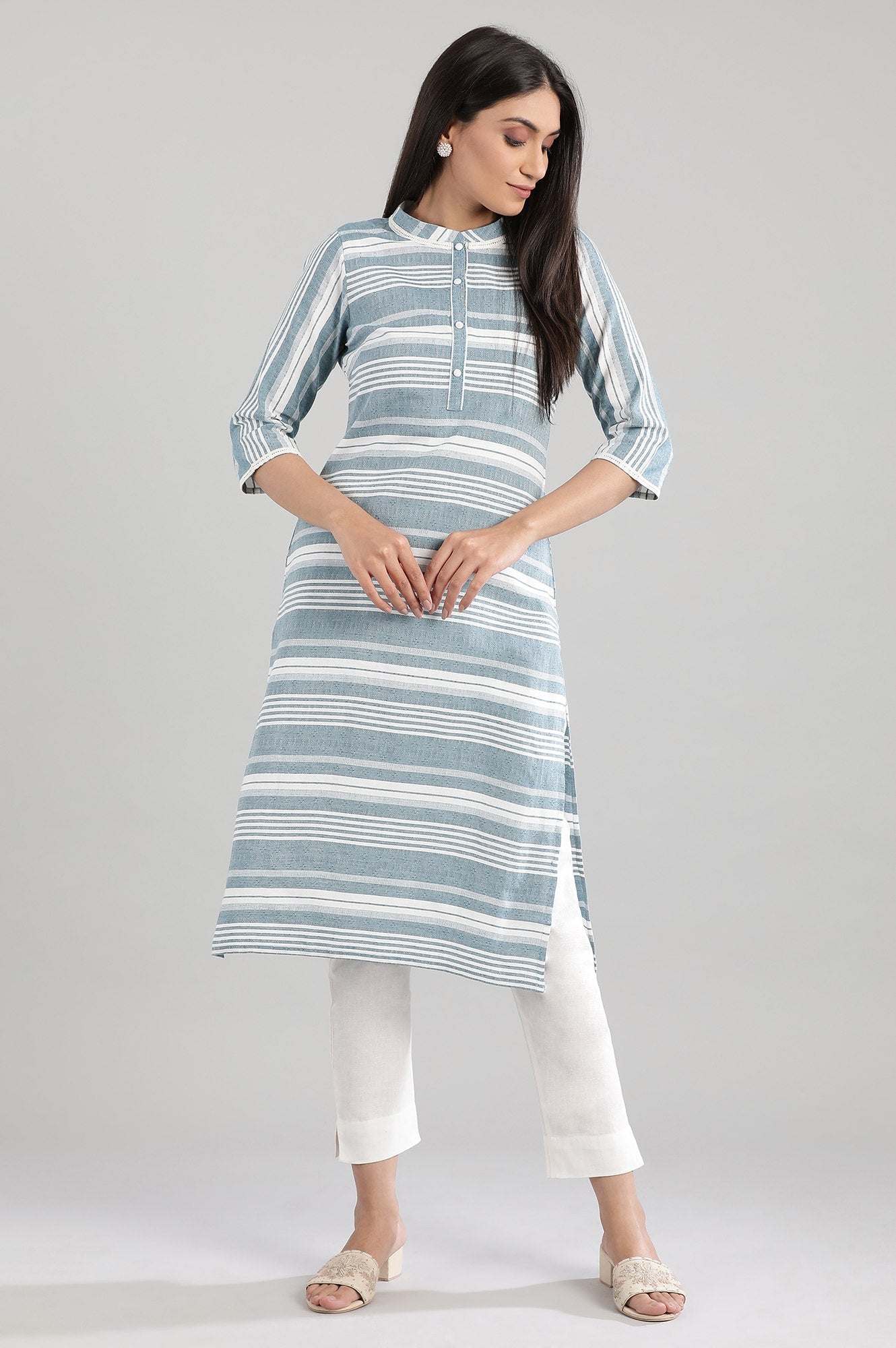 Blue Yarn-dyed Round Neck kurta