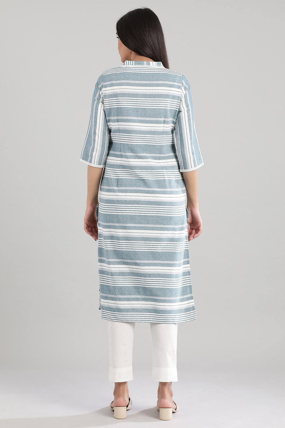 Blue Yarn-dyed Round Neck kurta